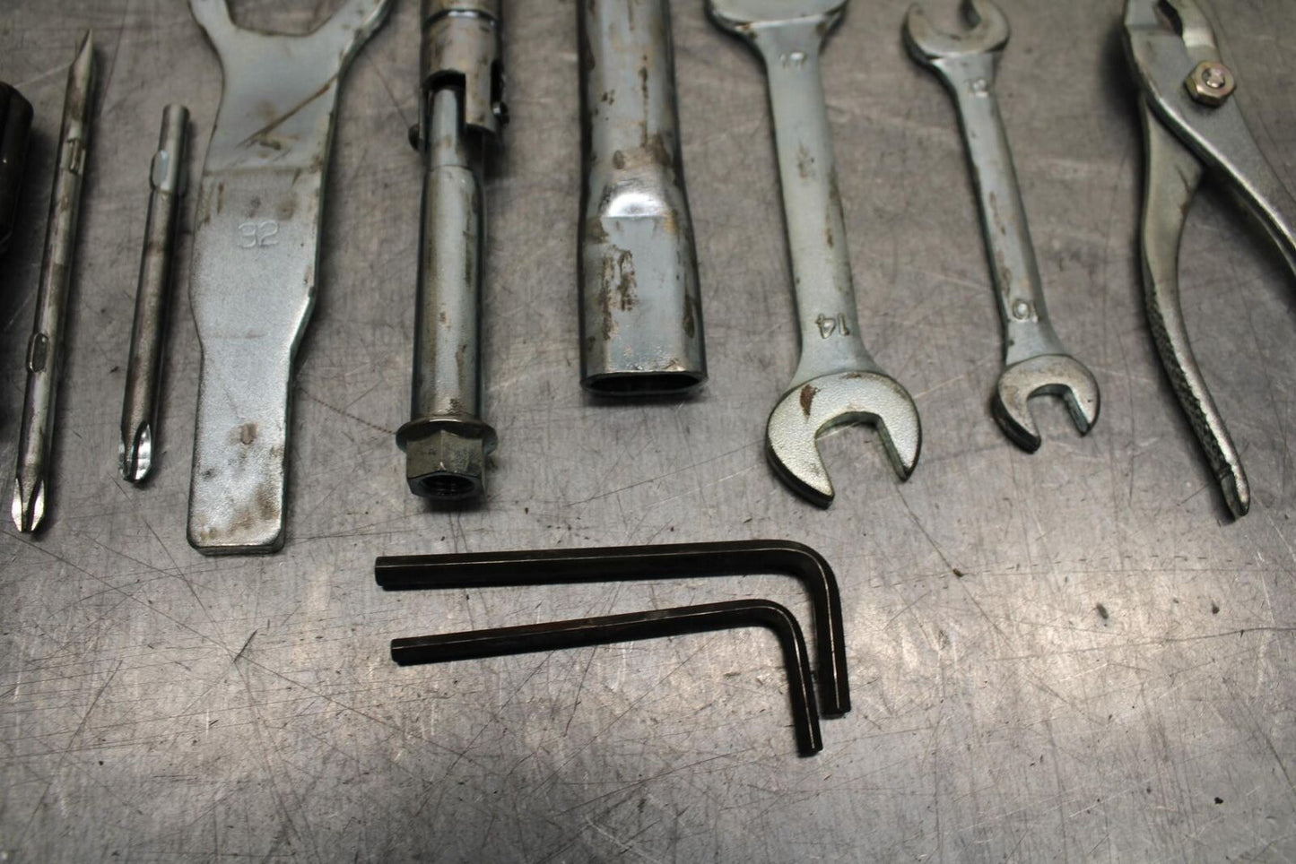 09-12 KAWASAKI NINJA ZX6R ZX600R STOCK TOOLS TOOL BAG KIT SET 56007-0052 BB617