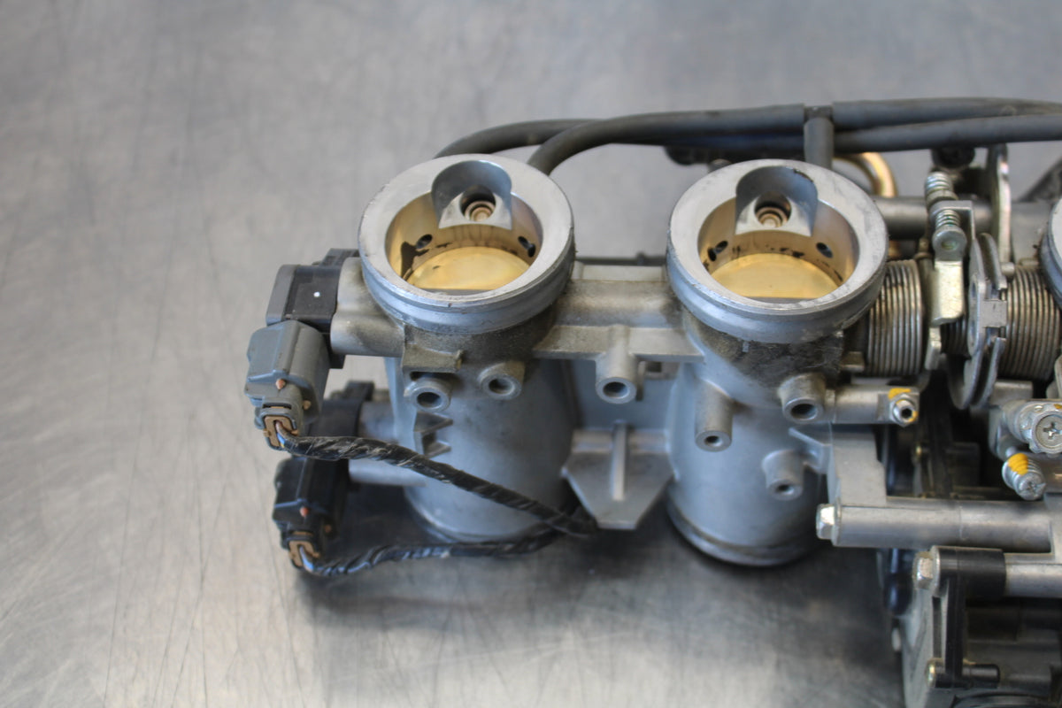 03-06 KAWASAKI Z1000 MAIN FUEL INJECTORS / THROTTLE BODIES BB164