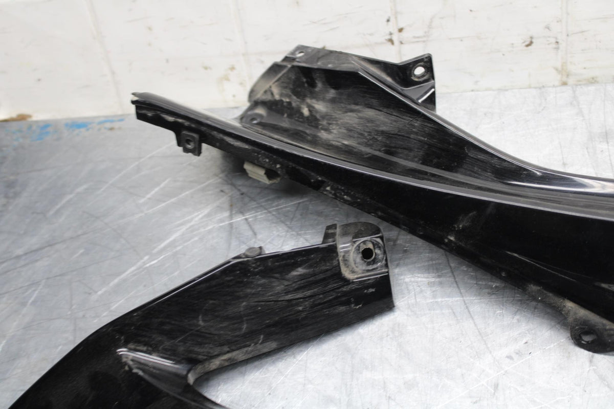 08-16 YAMAHA YZF R6 MID UPPER SIDE FAIRING COWL BB465