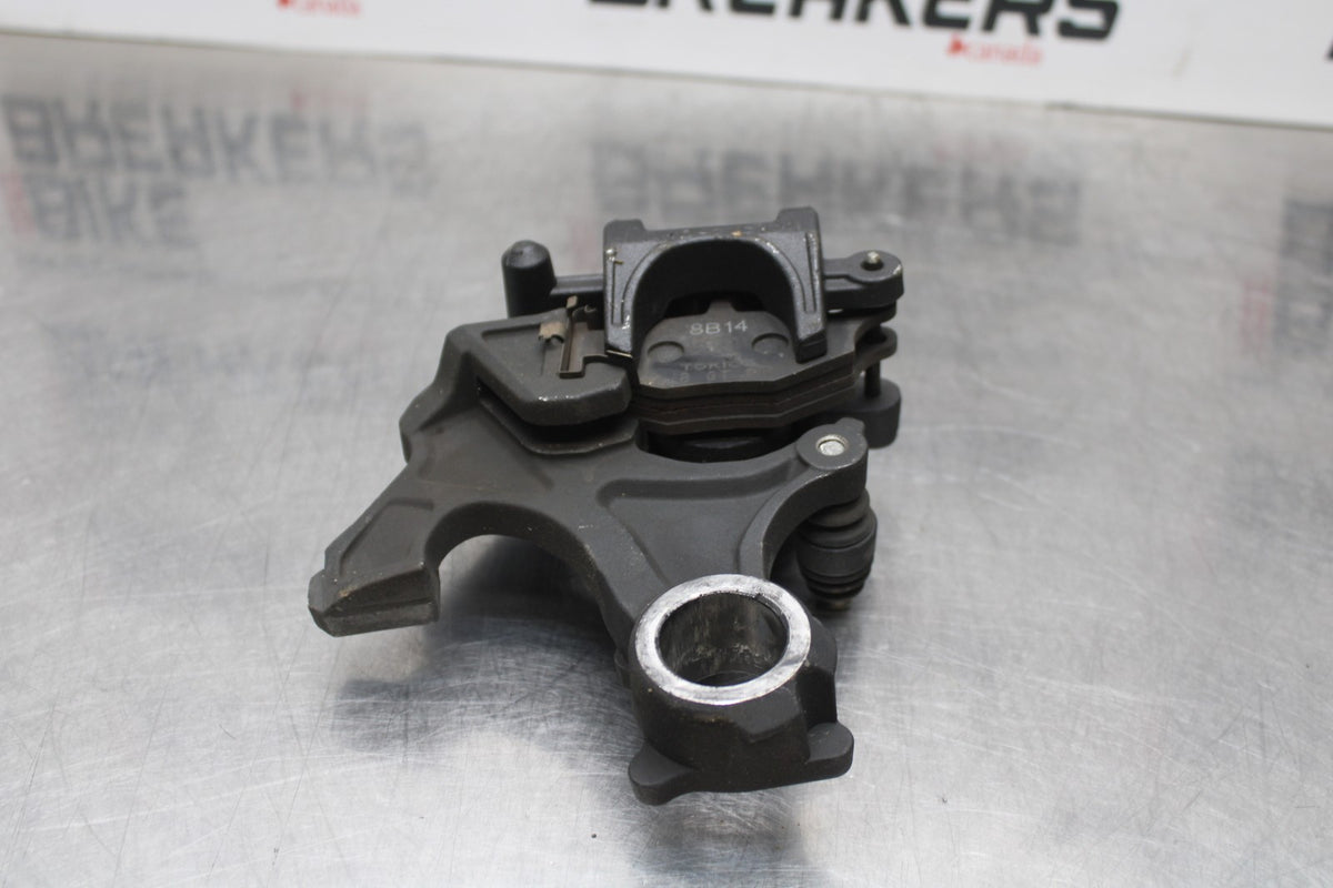 08-10 SUZUKI GSXR 600 REAR BACK BRAKE CALIPER W MOUNT BRACKET BB202