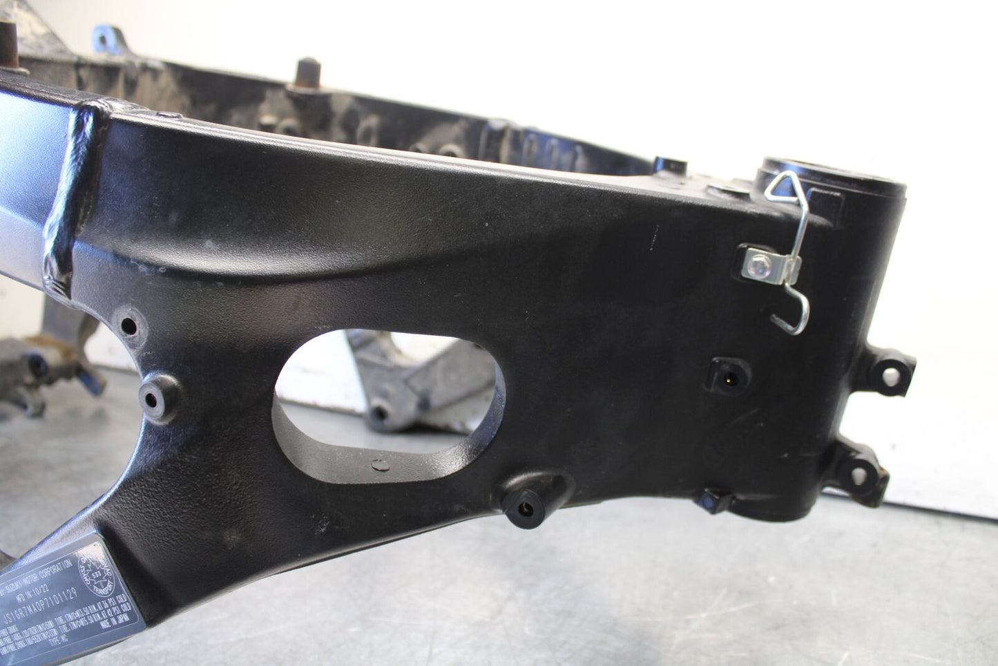 11-23 SUZUKI GSXR 750 FRAME CHASSIS BB630