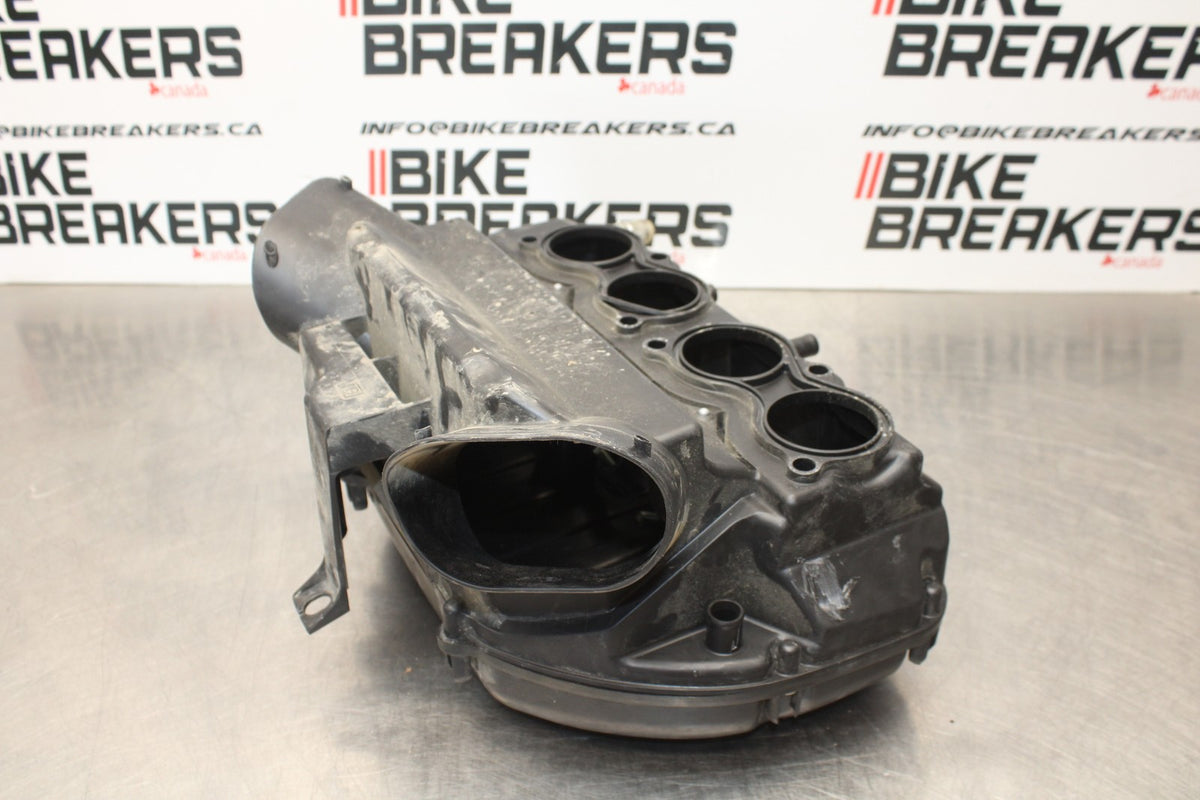 11-22 SUZUKI GSXR 600  AIRBOX AIR INTAKE FILTER BOX BB193