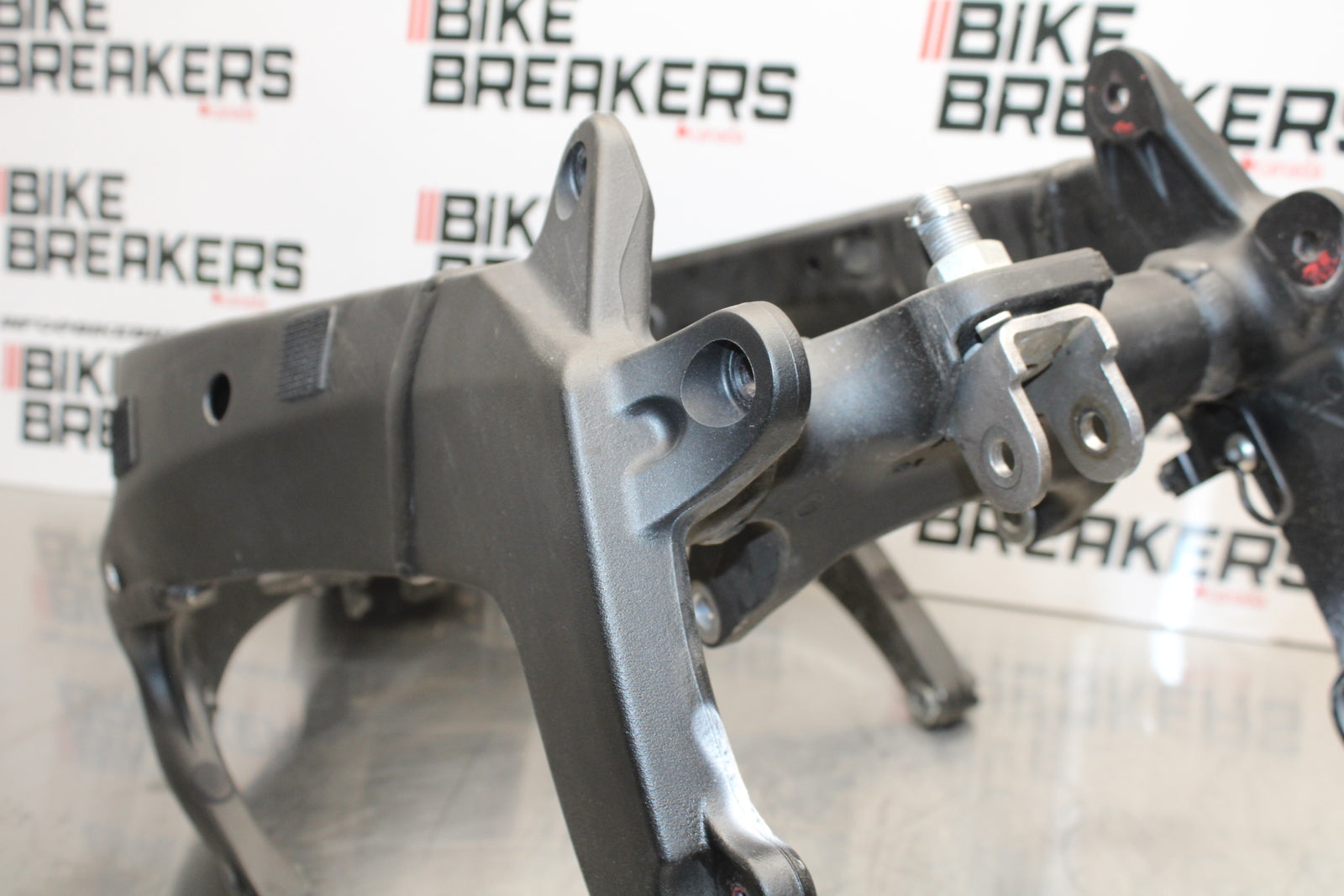 13-18 KAWASAKI NINJA ZX6R RACE OR STUNT FRAME CHASSIS BB143