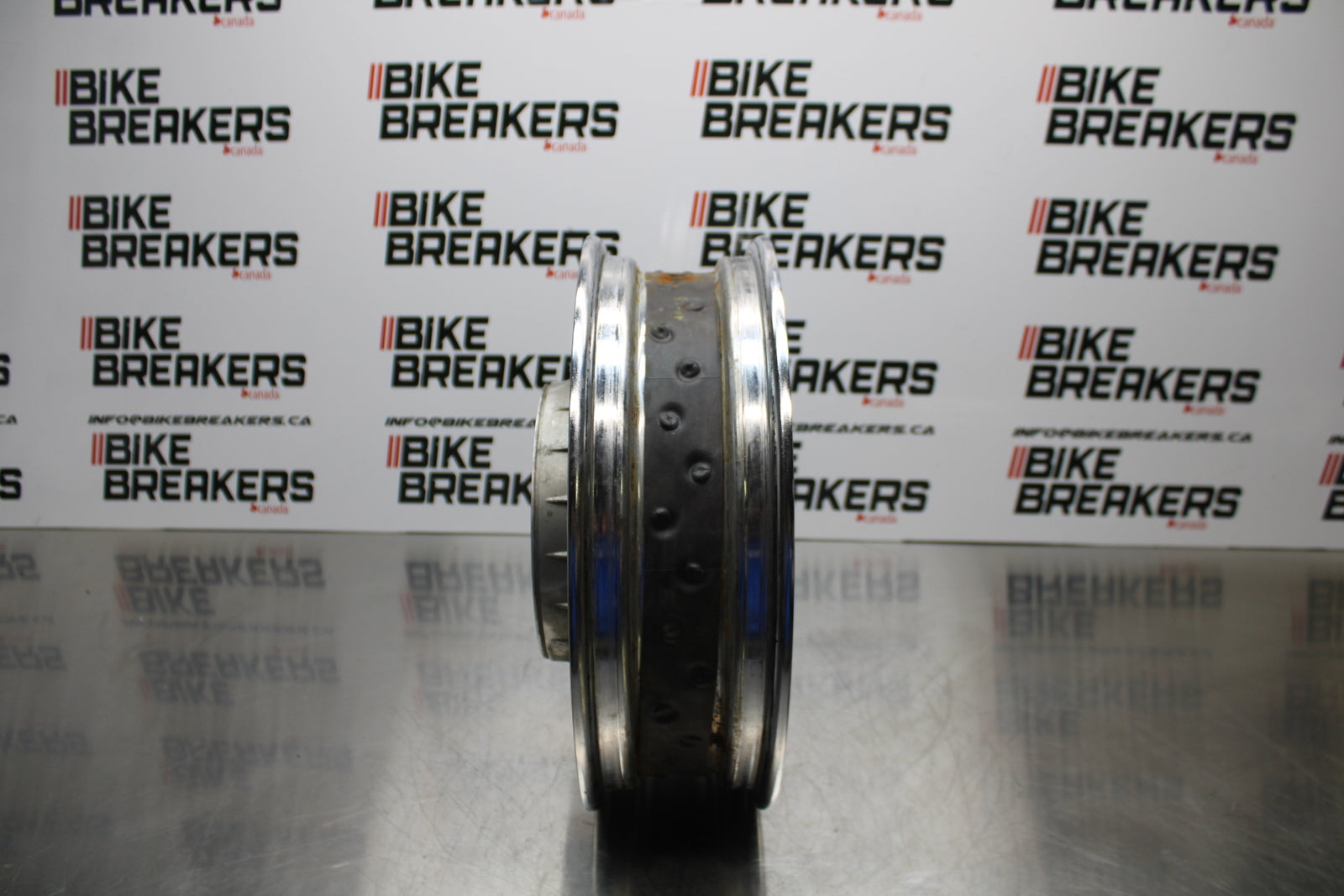 04 SUZUKI INTRUDER 800 REAR WHEEL BACK RIM BB758
