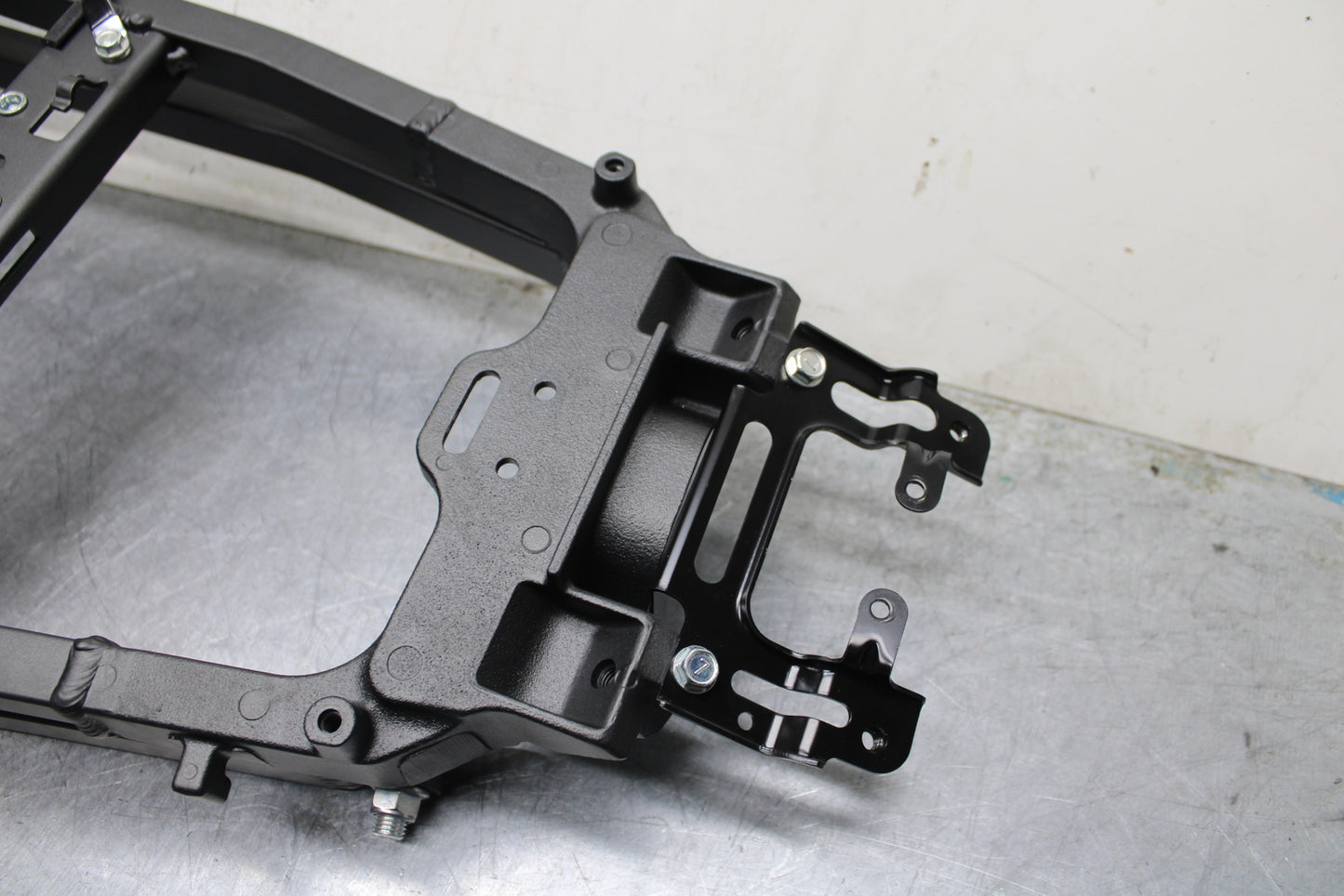 12-25 KAWASAKI NINJA ZX14R NEW!! REAR SUBFRAME BACK SUB FRAME BB757