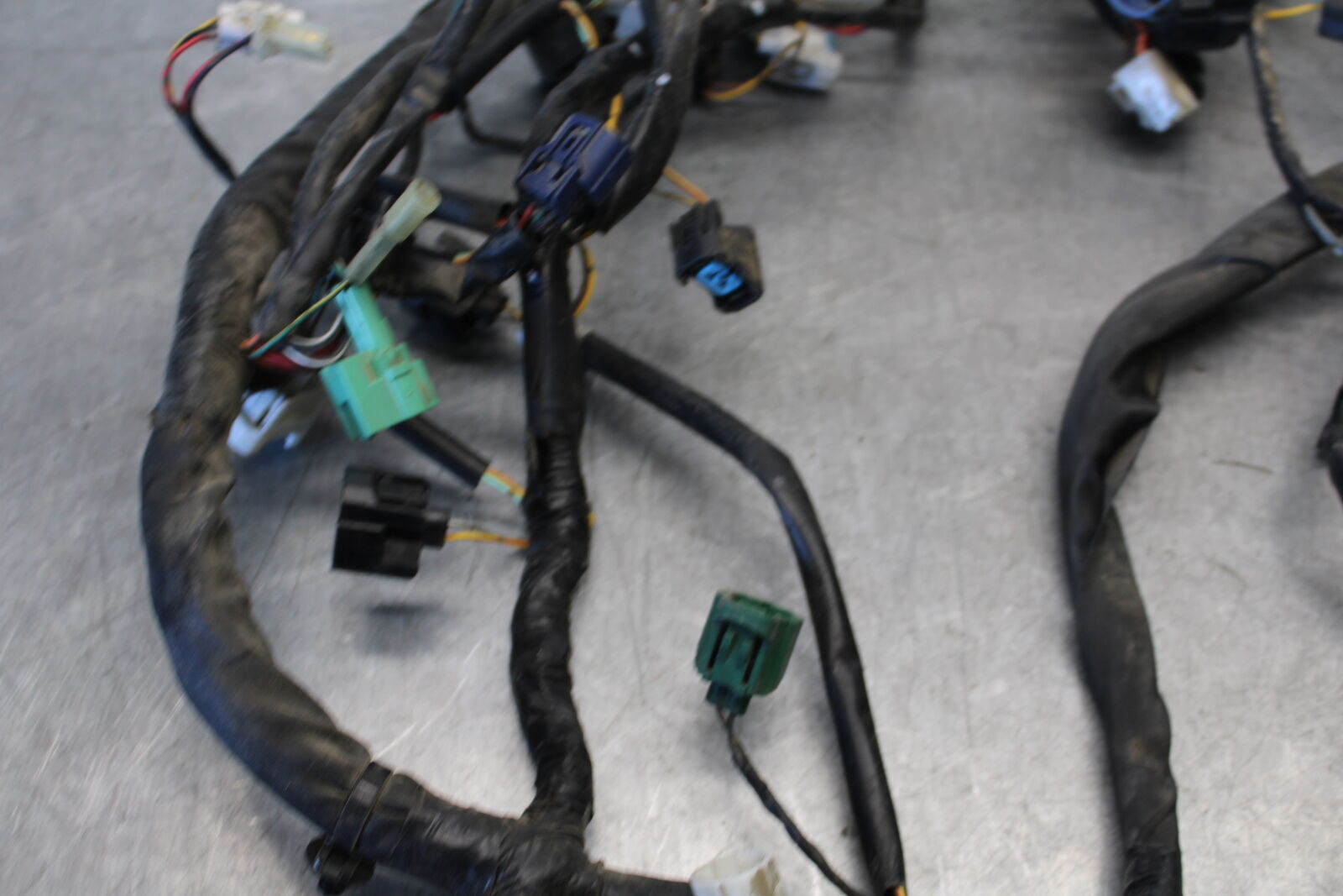 05-06 SUZUKI GSXR1000 MAIN ENGINE WIRING HARNESS WIRE LOOM 36610-41G30 BB663