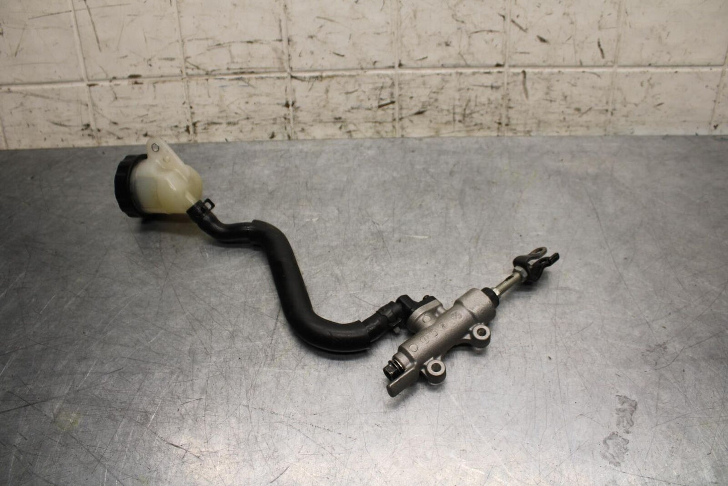 2008 Honda Interceptor 800 VFR800A ABS REAR BACK BRAKE MASTER CYLINDER  BB566