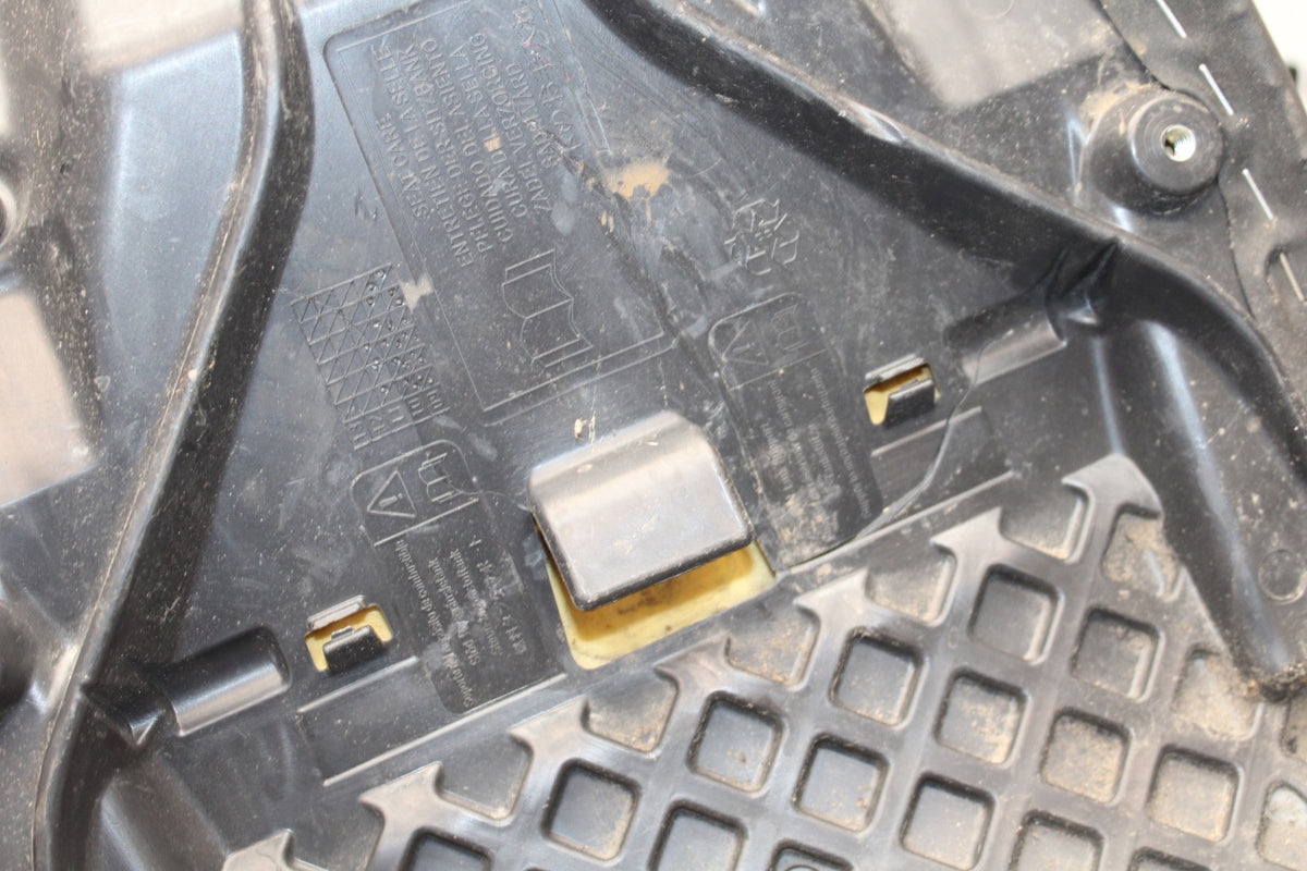 12 TRIUMPH STREET TRIPLE R FRONT REAR SEAT SADDLE BB914