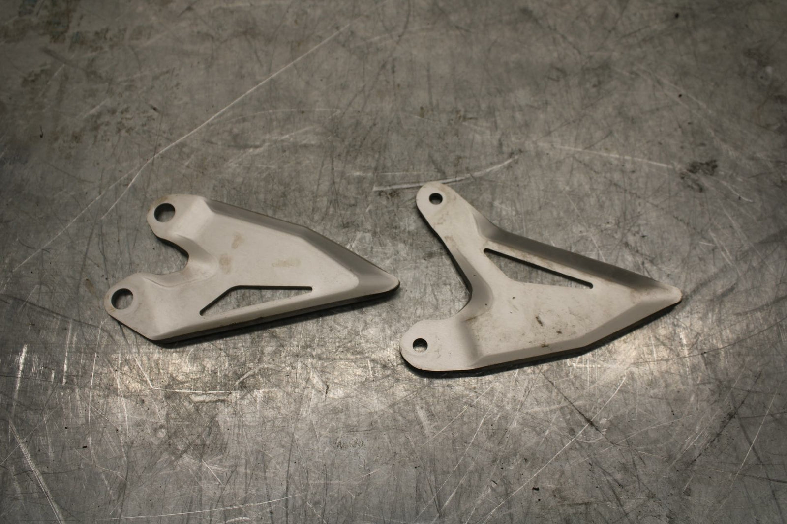 18-22 KAWASAKI NINJA 400 EX400 ABS LEFT RIGHT REARSE HEEL GUARD COVER  SET BB416