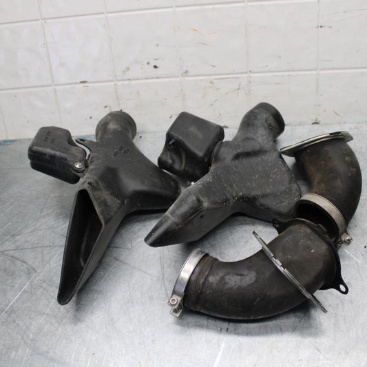 07-08 KAWASAKI CONCOURS 1400 ABS RIGHT LEFT AIR INTAKE DUCTS BB449
