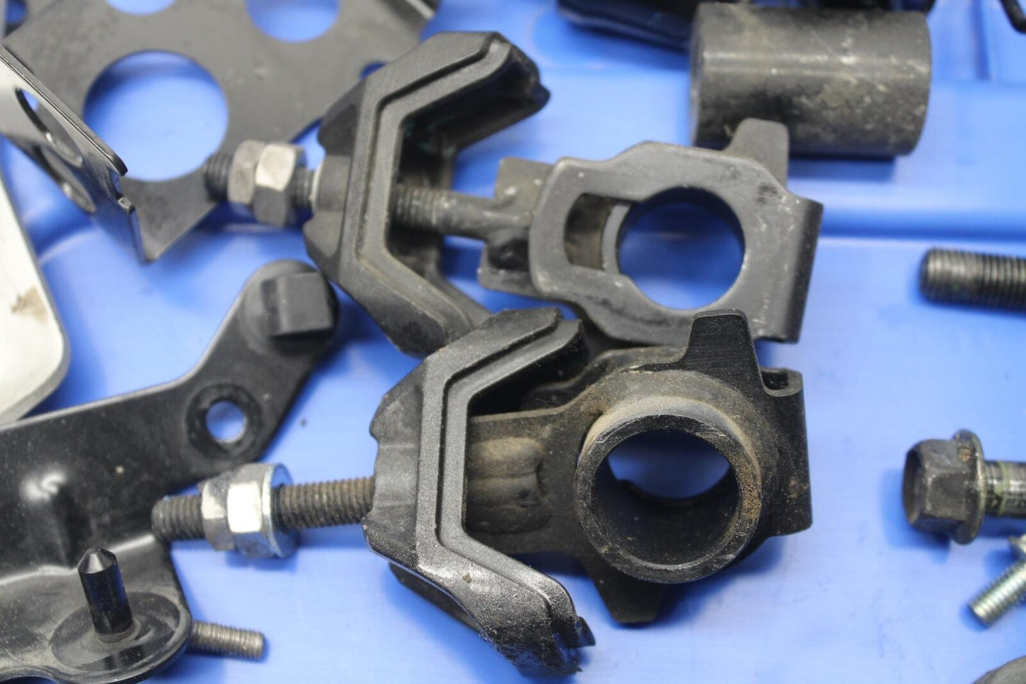 12-17 KAWASAKI ER-6N Z650 MISCELLANEOUS MOUNTING BOLTS HARDWARE SCREWS BB607