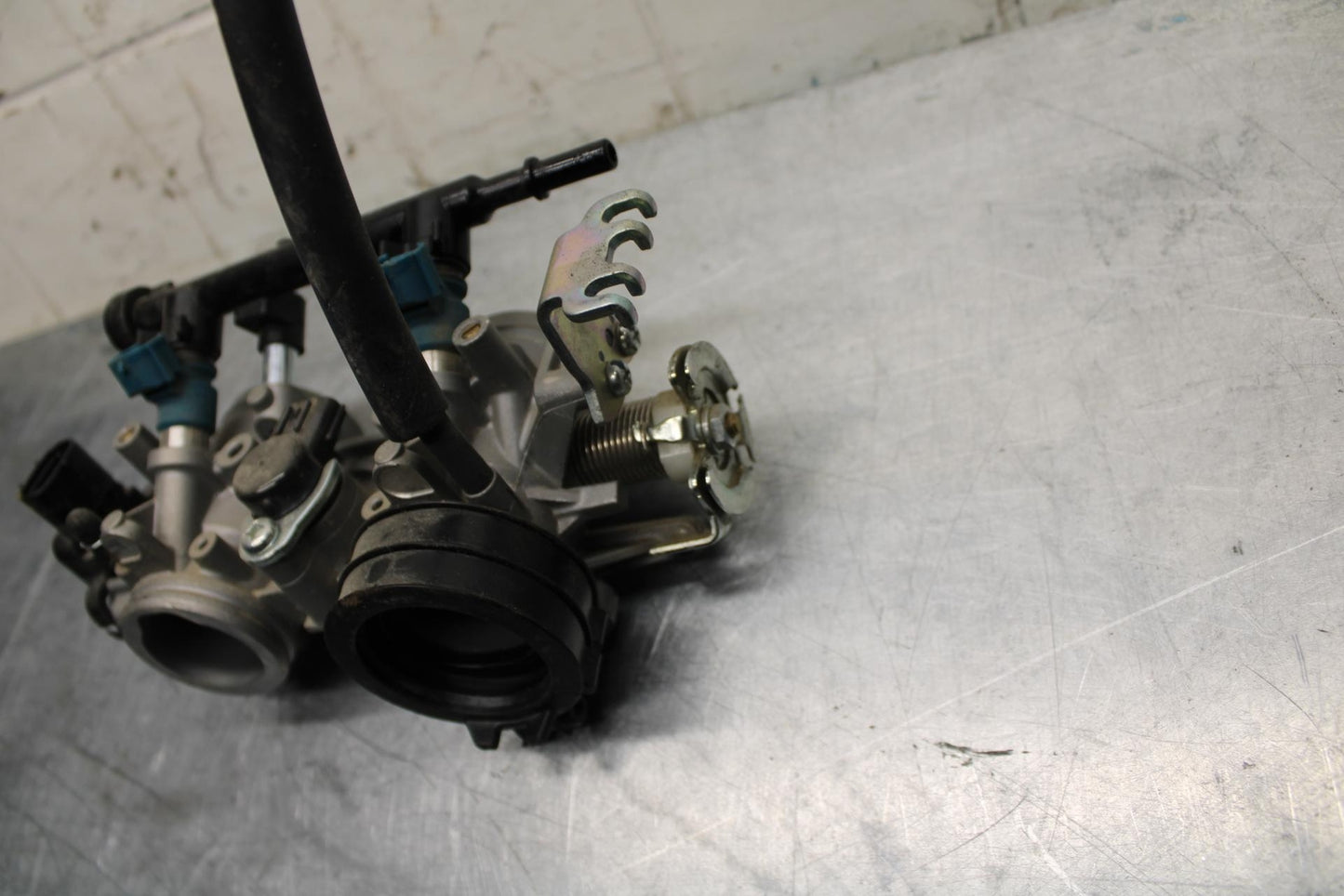18-20 YAMAHA MT-07  MT-07 ABS MAIN FUEL INJECTORS / THROTTLE BODIES BB454