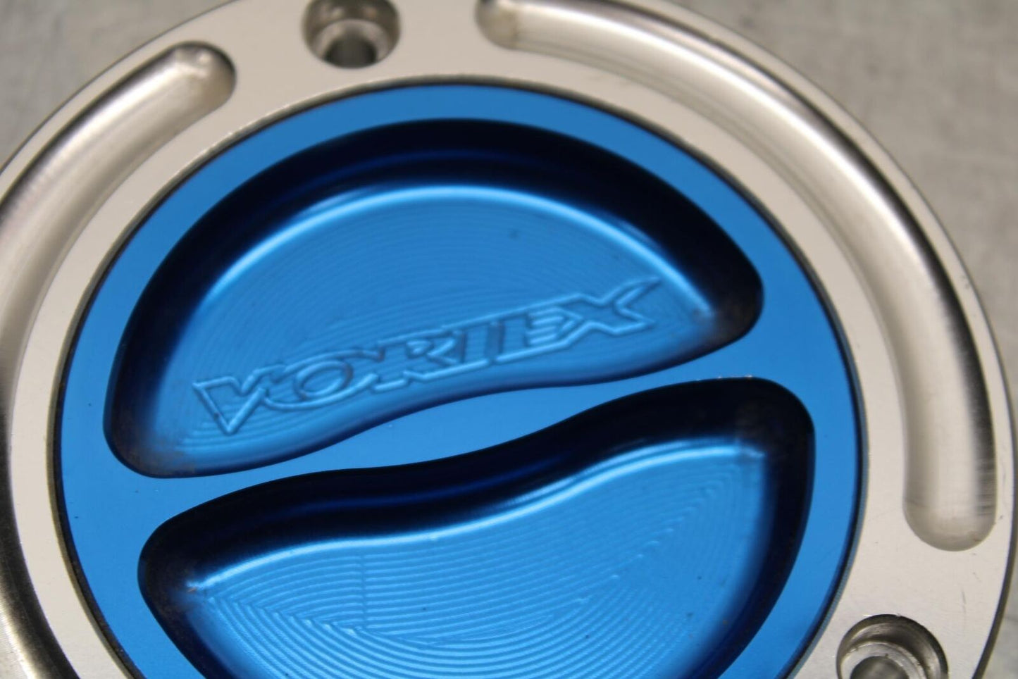 2007 Yamaha YZF R6S FUEL TANK GAS CAP BB594