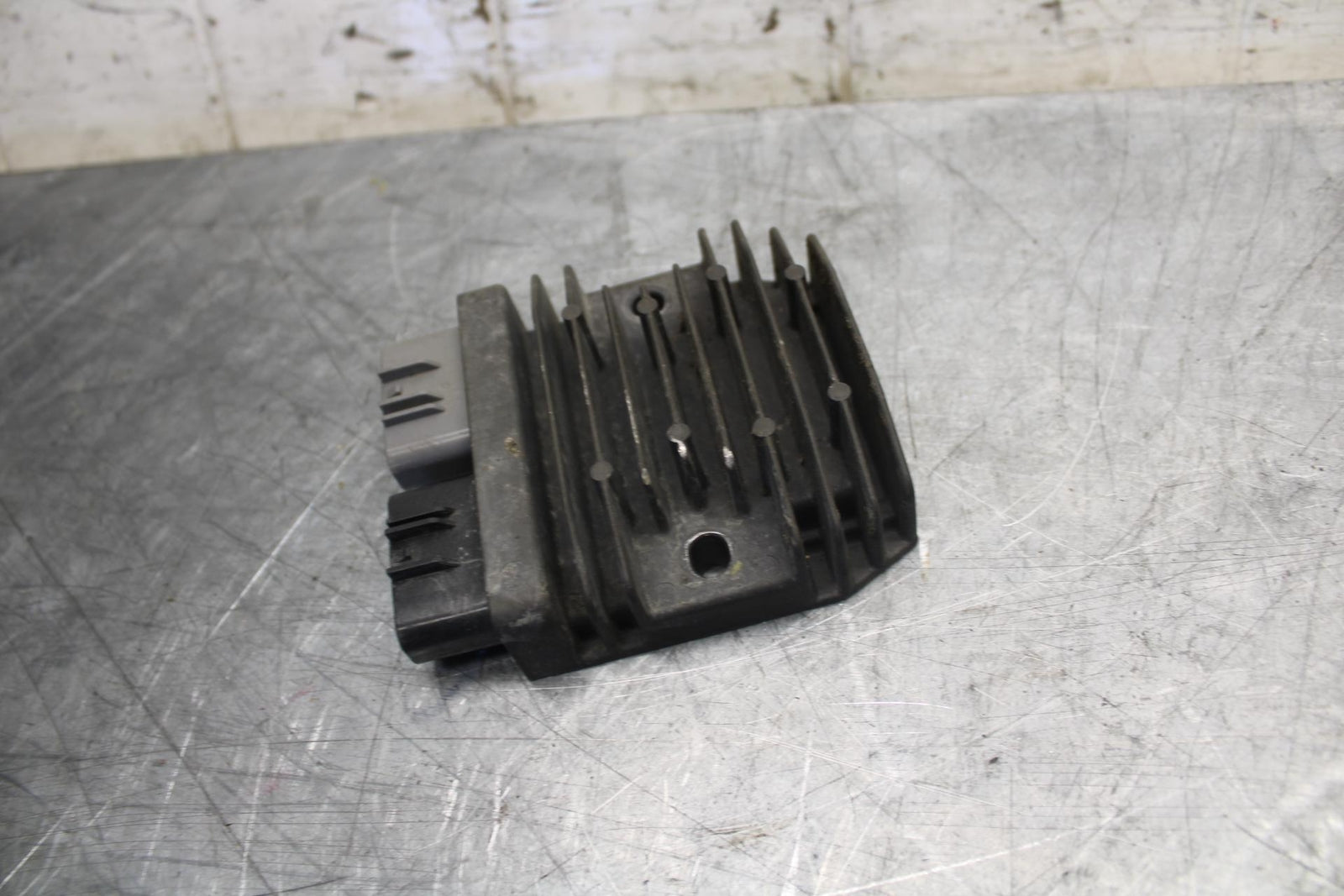 2016 Yamaha XSR900 ABS RECTIFIER VOLTAGE REGULATOR BB516