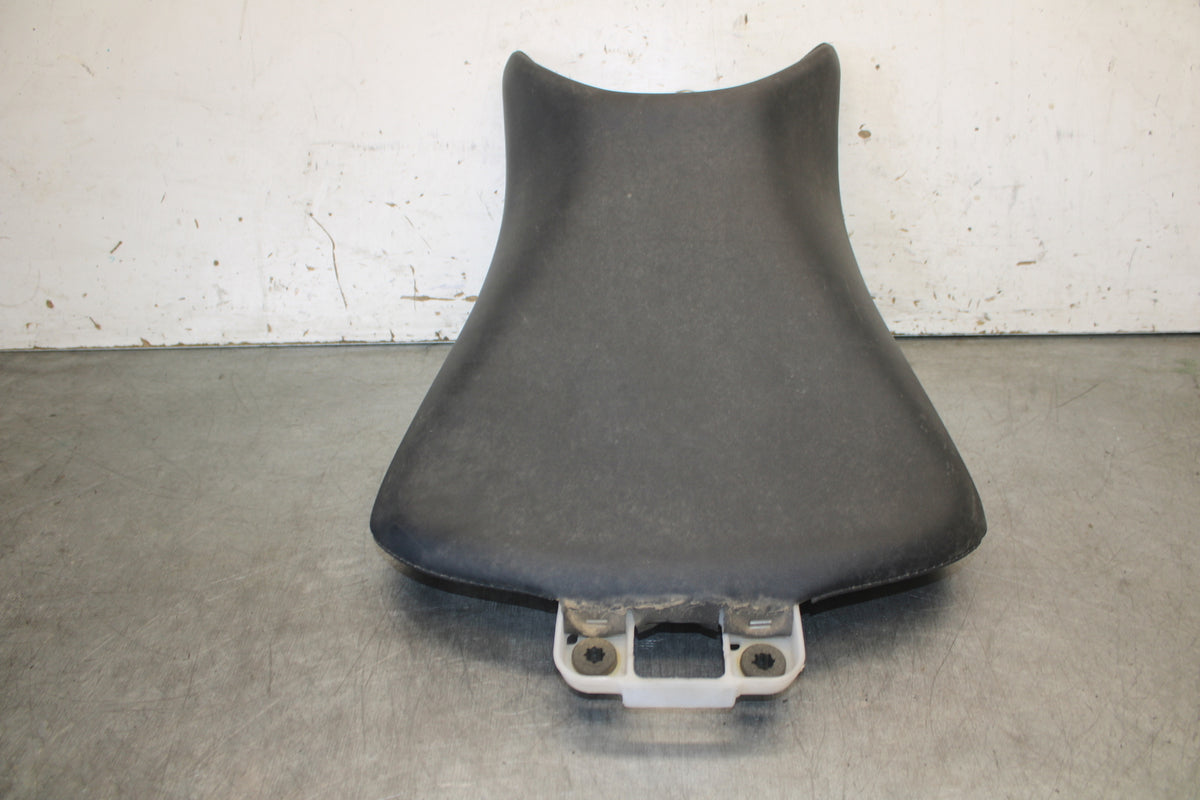 13-15 HONDA CBR500R FRONT DRIVERS SEAT PAD SADDLE PILLION 77100-MGZ-J01 BB704