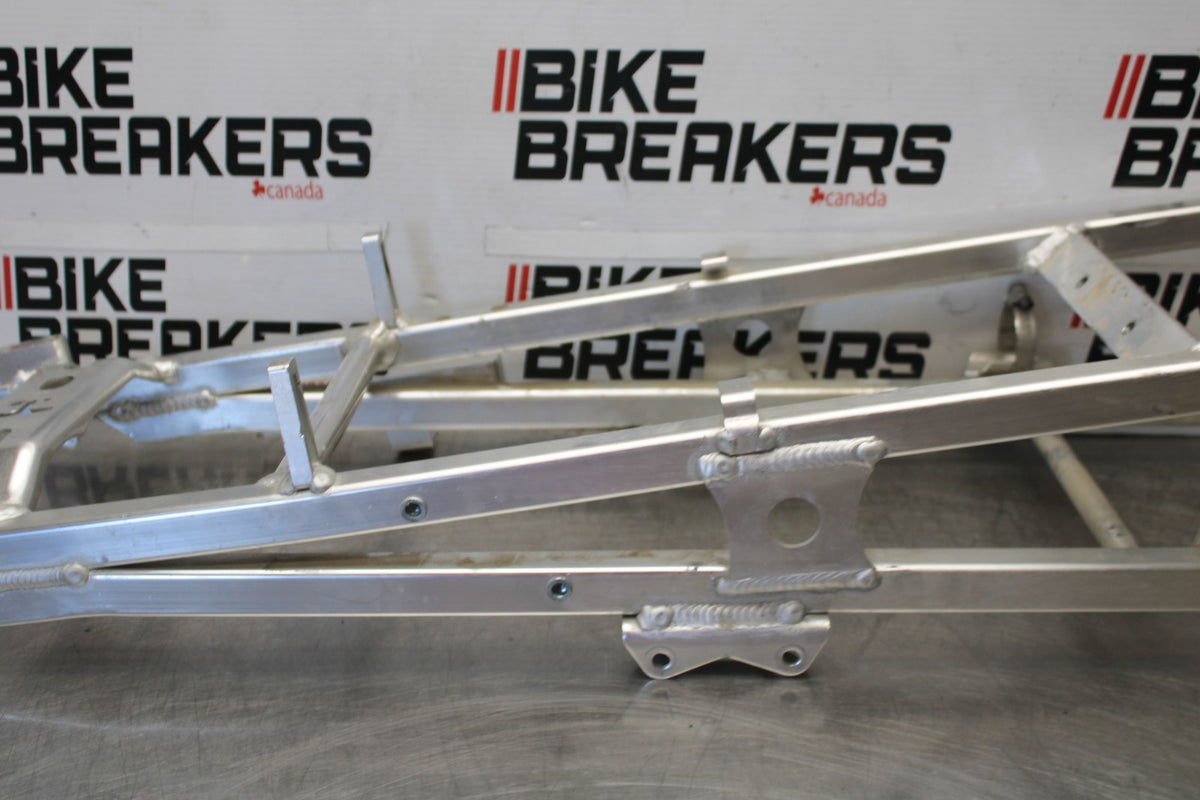 04-06 HONDA CBR600F4I BANANA REAR SUBFRAME BACK SUB FRAME BB644