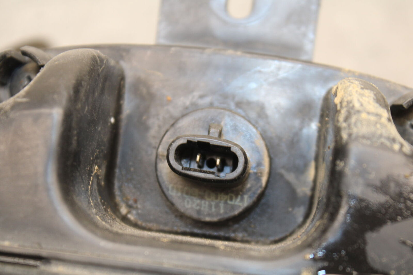 06-07 SUZUKI GSXR750 AIRBOX AIR INTAKE FILTER BOX 13700-02H03 BB670