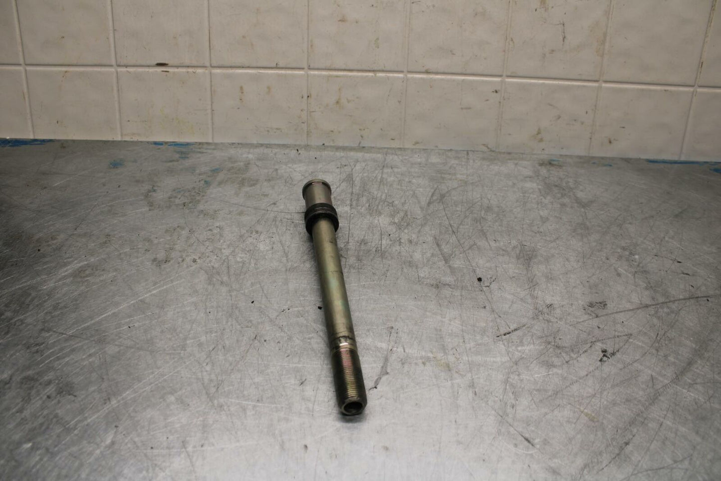 10-13 KAWASAKI Z1000 FRONT WHEEL RIM AXLE PIVOT BOLT  BB421