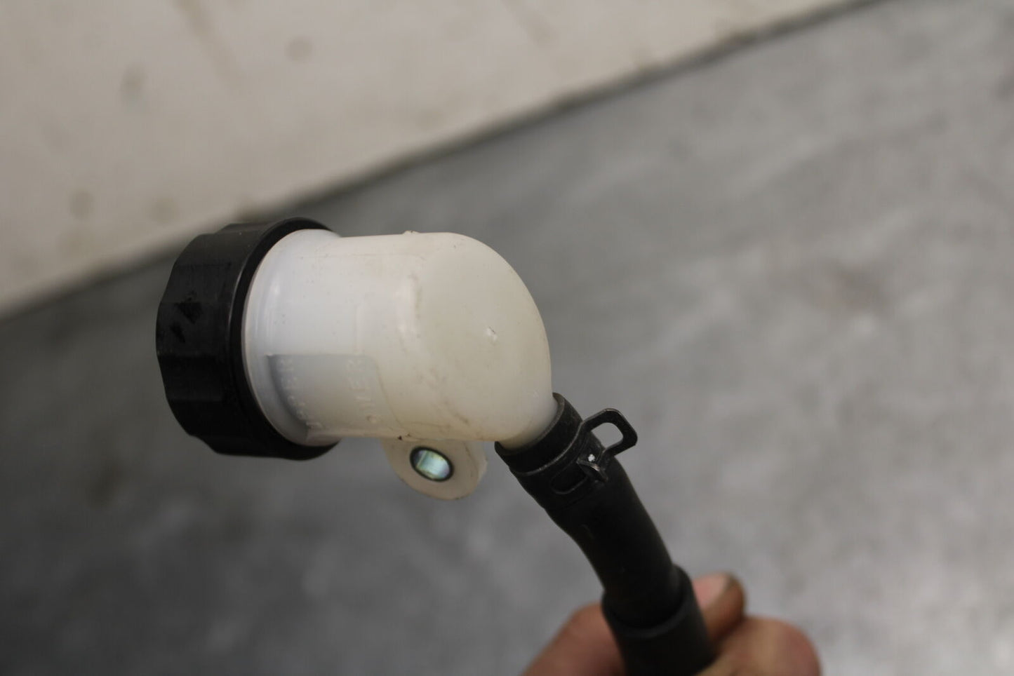 13-18 KAWASAKI NINJA ZX6R REAR BACK BRAKE MASTER CYLINDER W RESERVOIR BB666