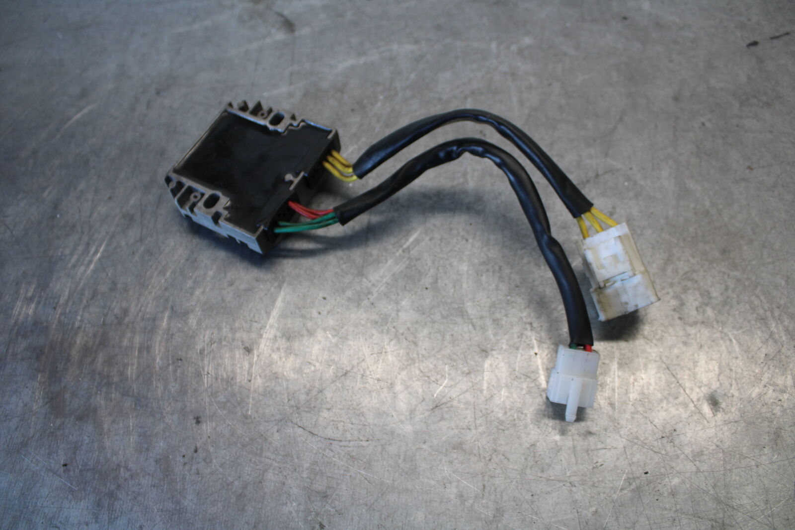 03-04 HONDA CBR600RR RECTIFIER VOLTAGE REGULATOR 31600-MEE-003 BB661