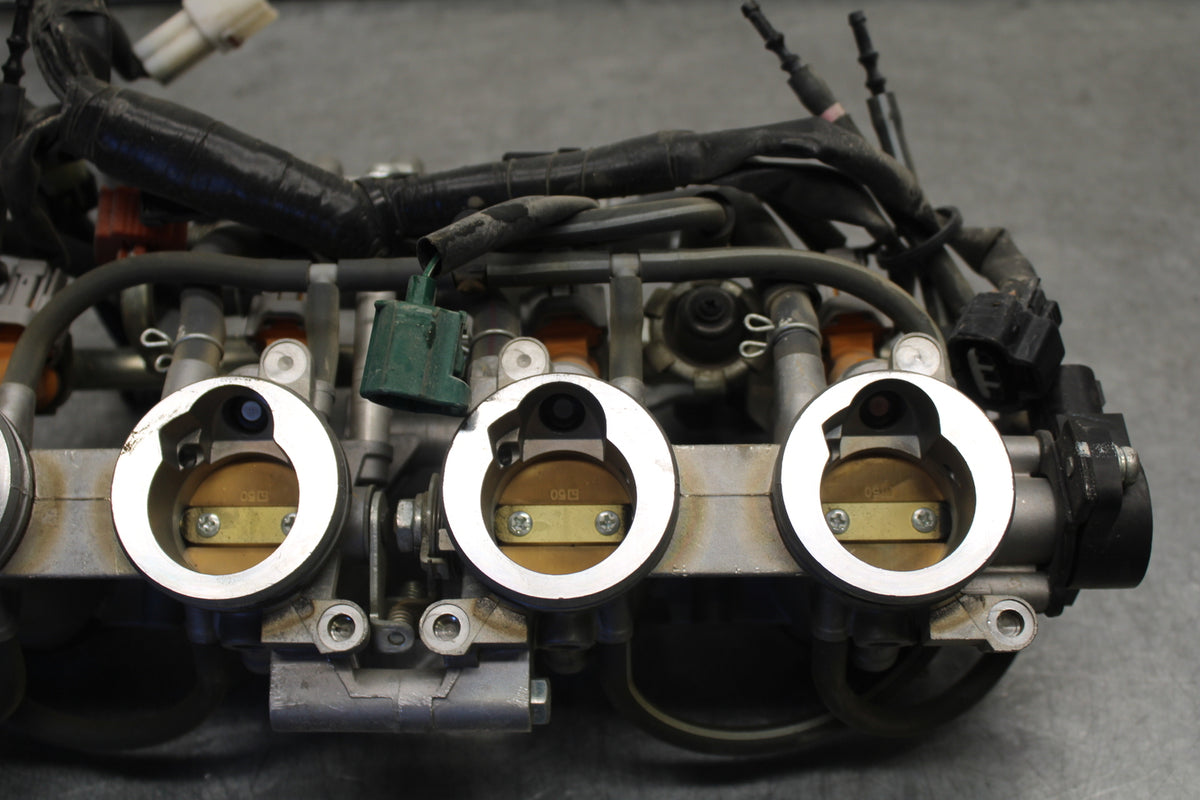 09-15 YAMAHA FZ6R MAIN FUEL INJECTORS / THROTTLE BODIES 20S-13750-00-00 BB686