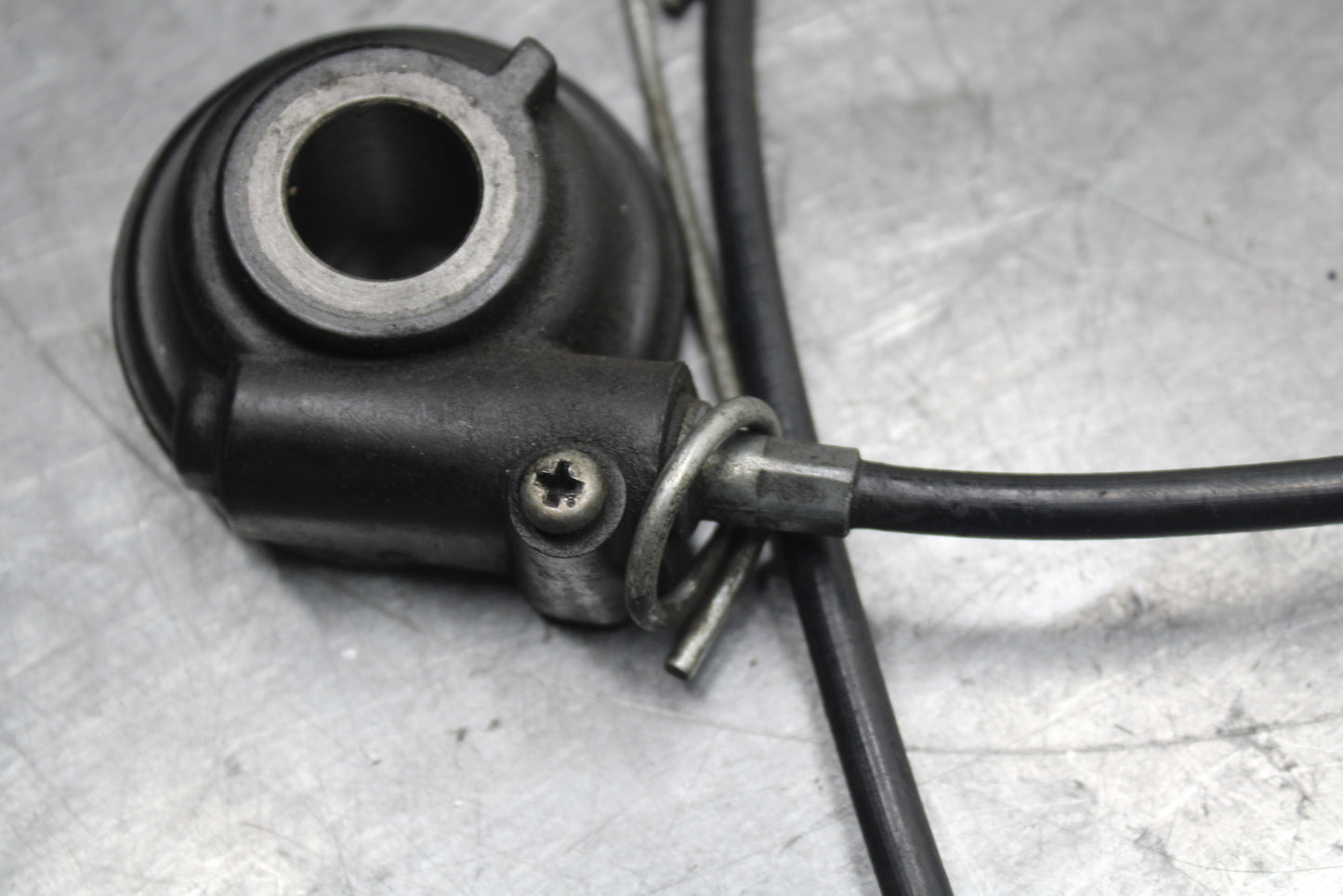 93 SUZUKI GSXR750W SPEED DRIVE GEAR HUB with CABLE  BB112