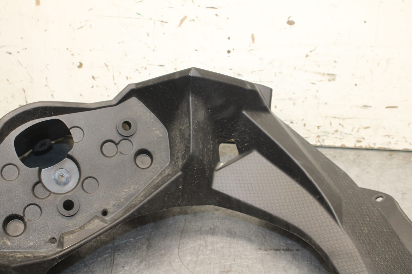 18-23 KAWASAKI NINJA 400 EX400 ABS FRONT CENTER COWL GAUGE FAIRING BB747