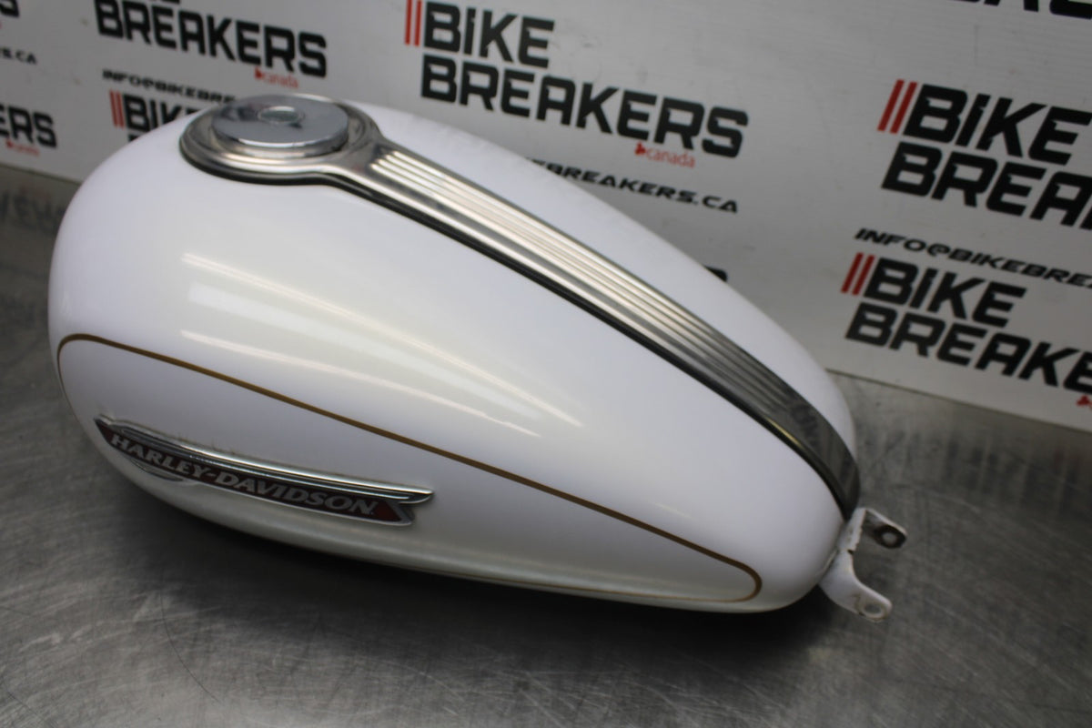 08 HARLEY-DAVIDSON SPORTSTER 1200 GAS TANK FUEL PETROL RESERVOIR BB794