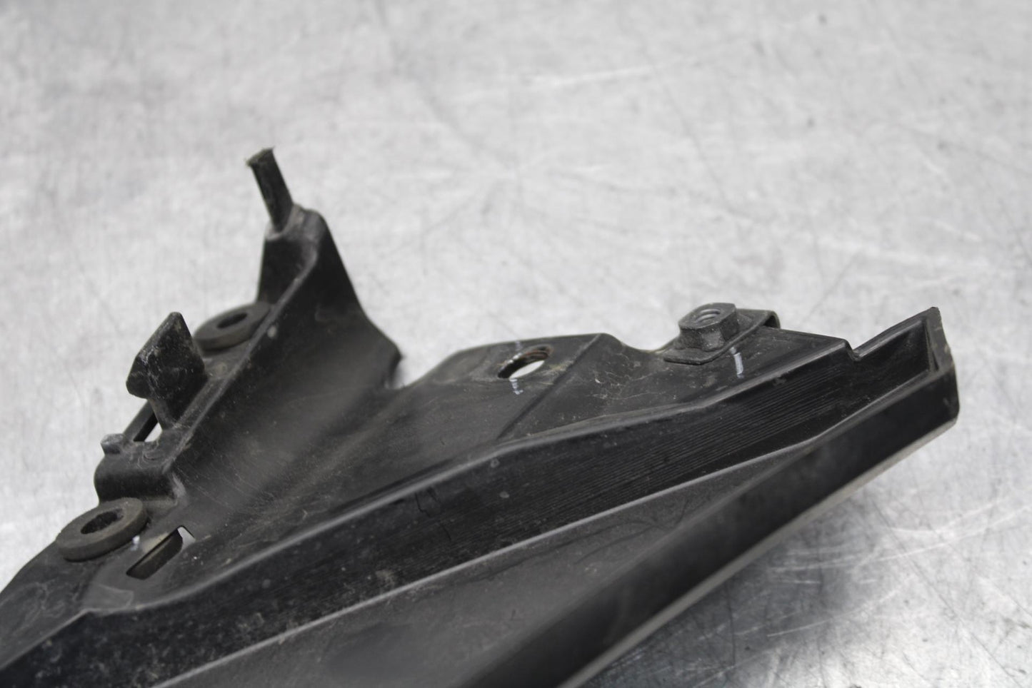 15-16 KAWASAKI EX300 LEFT AND RIGHT SET PAIR GAS TANK FUEL CELL PANEL TRIM BB635