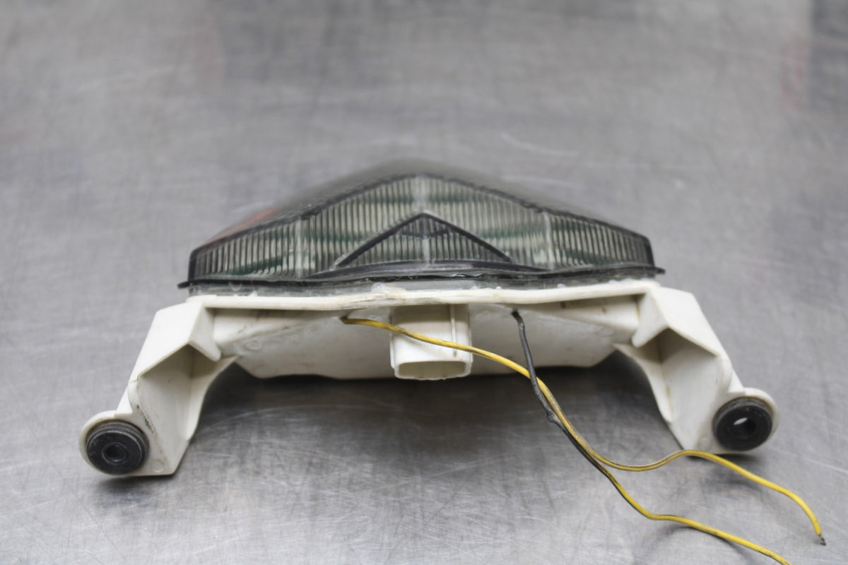 08 KAWASAKI NINJA ZX10R AFTERMARKET REAR TAIL TAILLIGHT BACK BRAKE LIGHT BB201