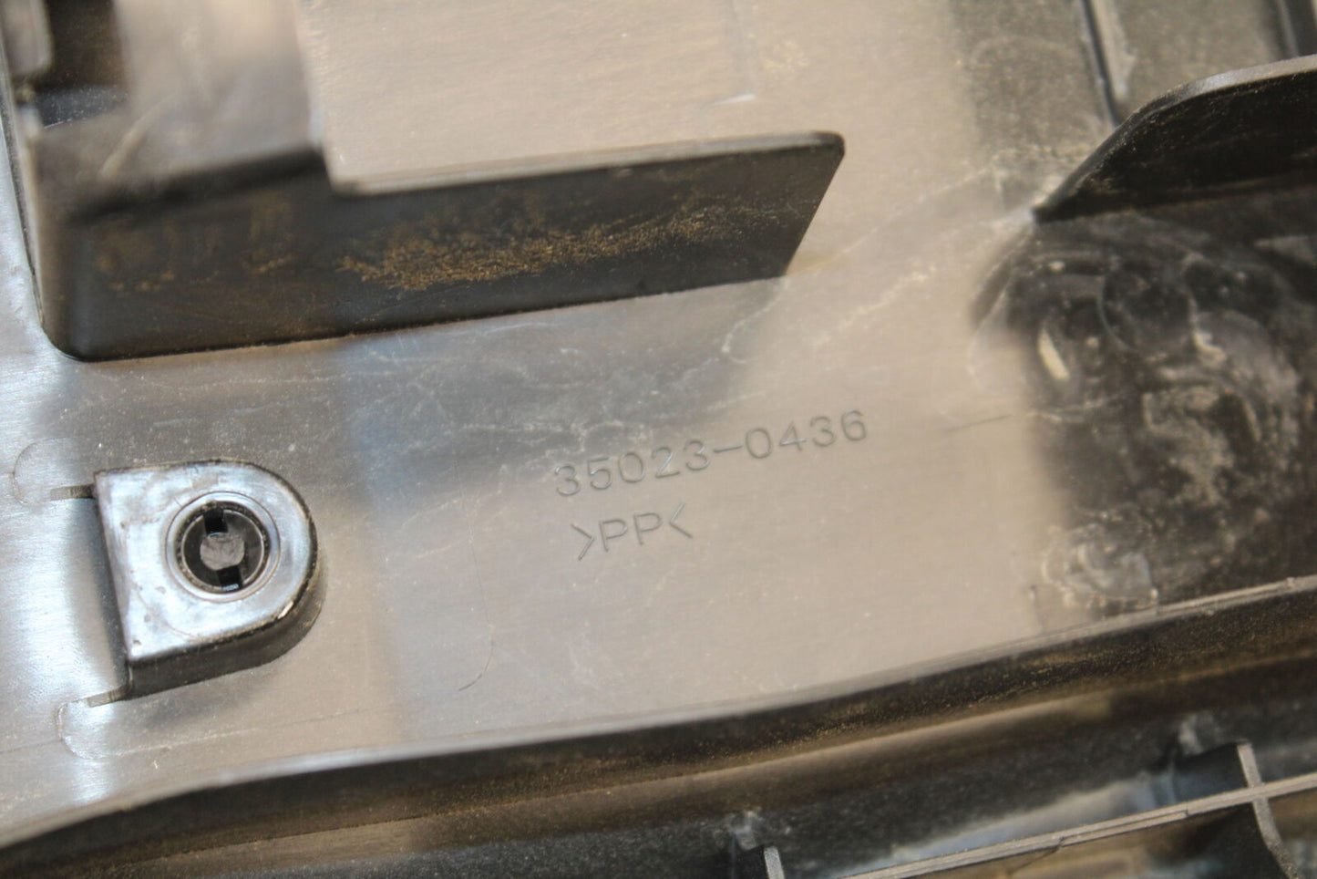 18-23 KAWASAKI NINJA 400 EX400 ABS REAR TAIL UNDERTAIL FAIRING COWL FENDER BB747