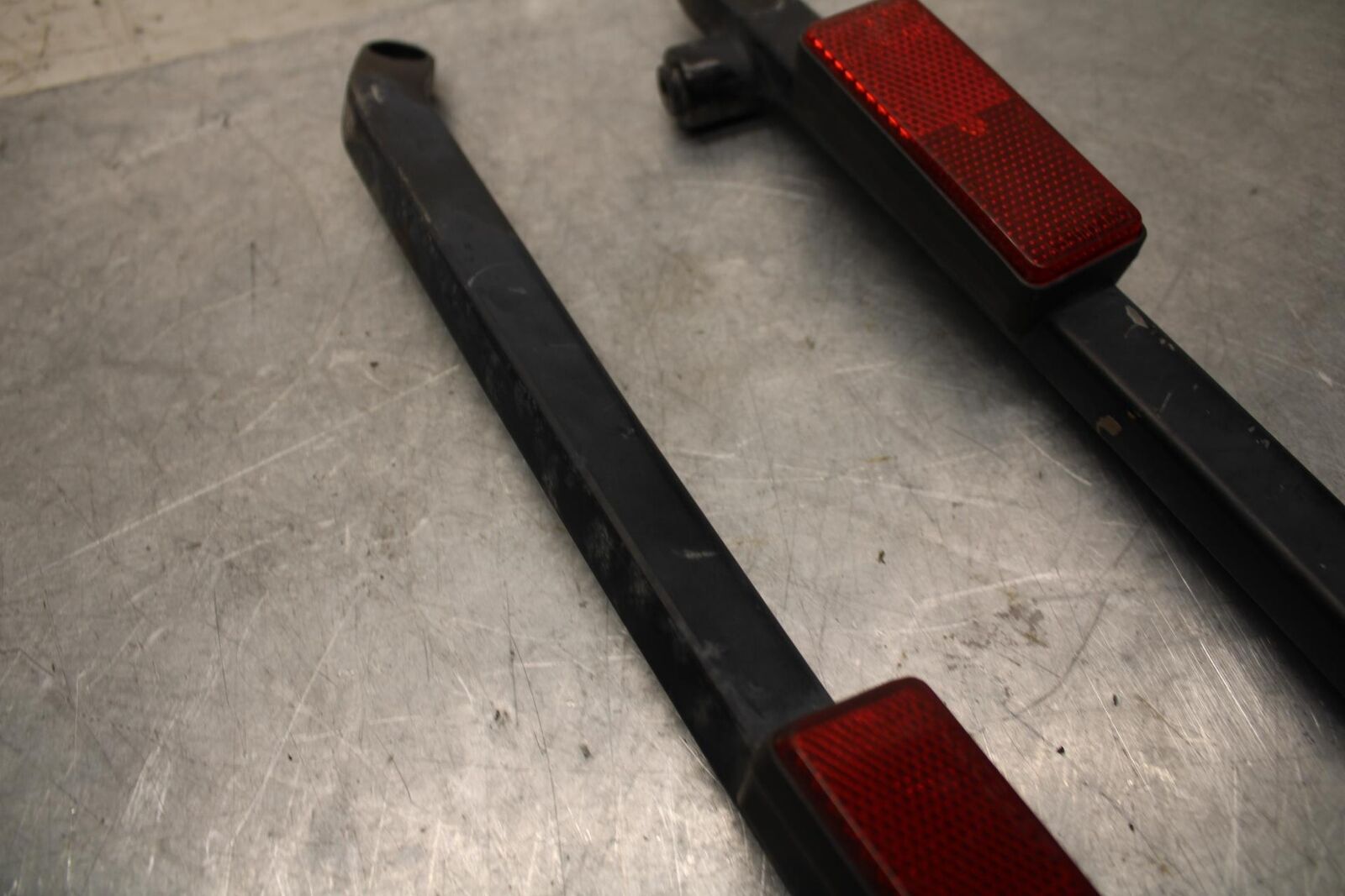 1984 Honda Interceptor 750 VF750F PASSENGER REAR SEAT GRAB BAR HANDLE SET BB38