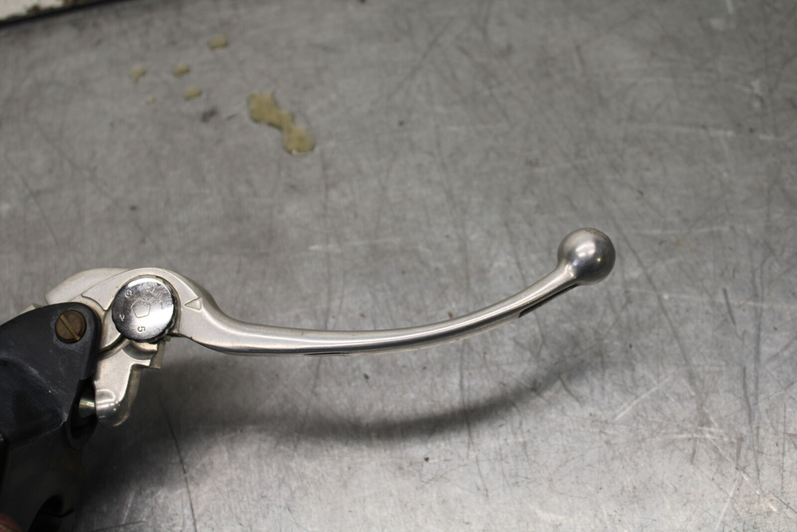 12-17 KAWASAKI ER-6N Z650 FRONT BRAKE MASTER CYLINDER w/ LEVER BB709