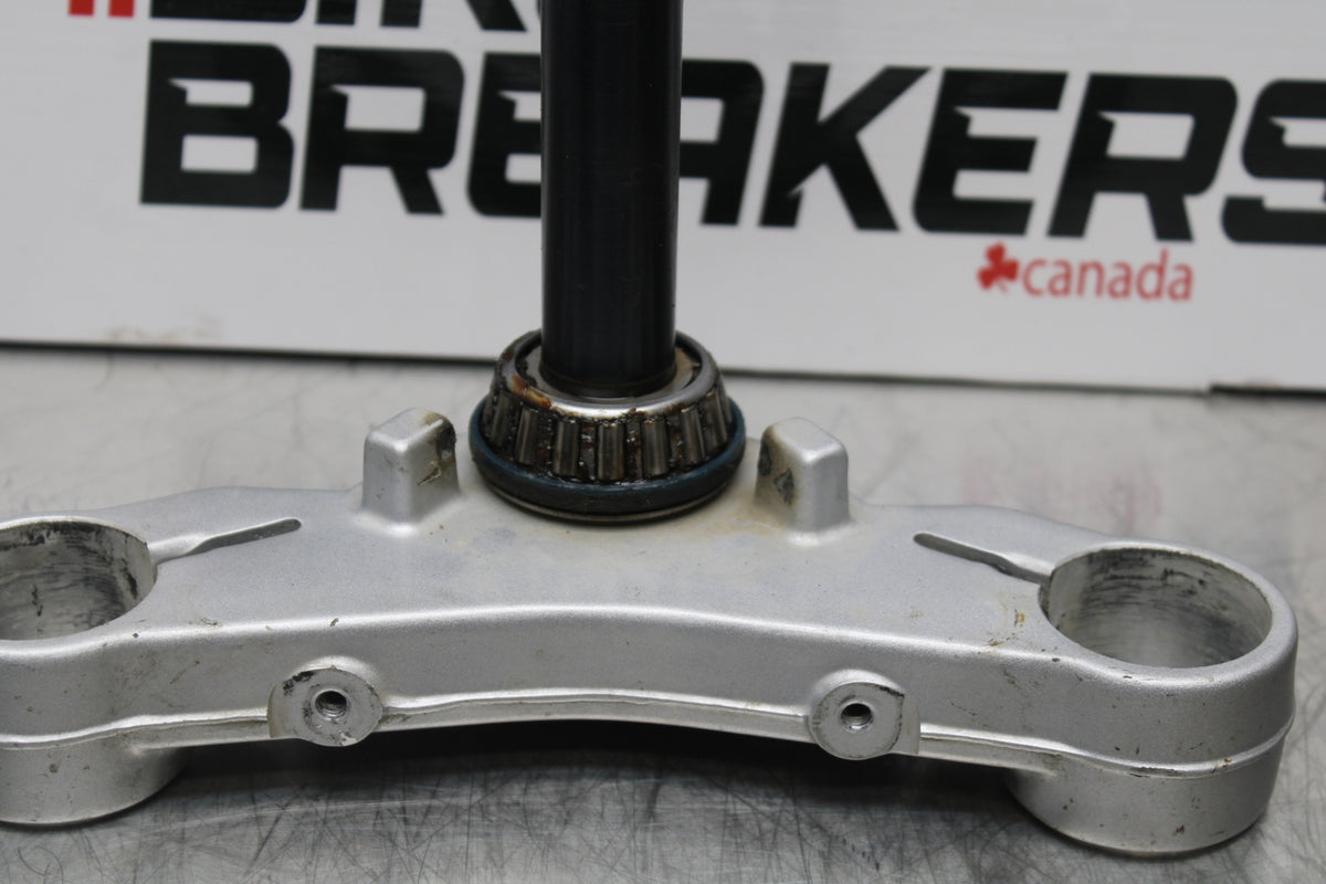 08 MOTO GUZZI BREVA 750 FRONT FORKS CLAMP LOWER TRIPLE TREE STEM BB154