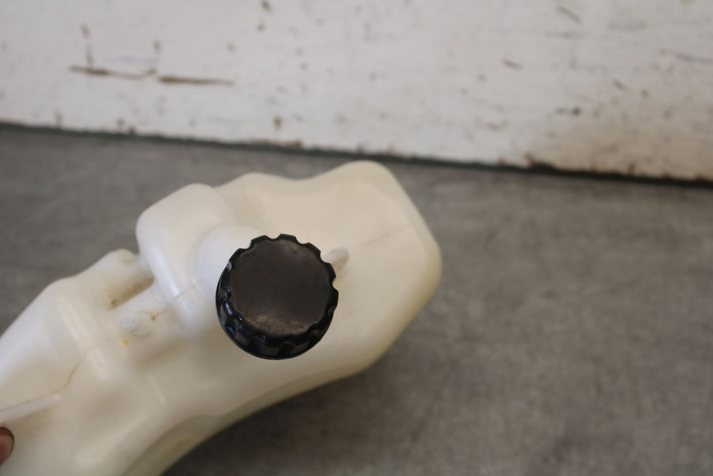 18-23 KAWASAKI NINJA 400 COOLANT WATER TANK RESERVOIR BOTTLE BB679