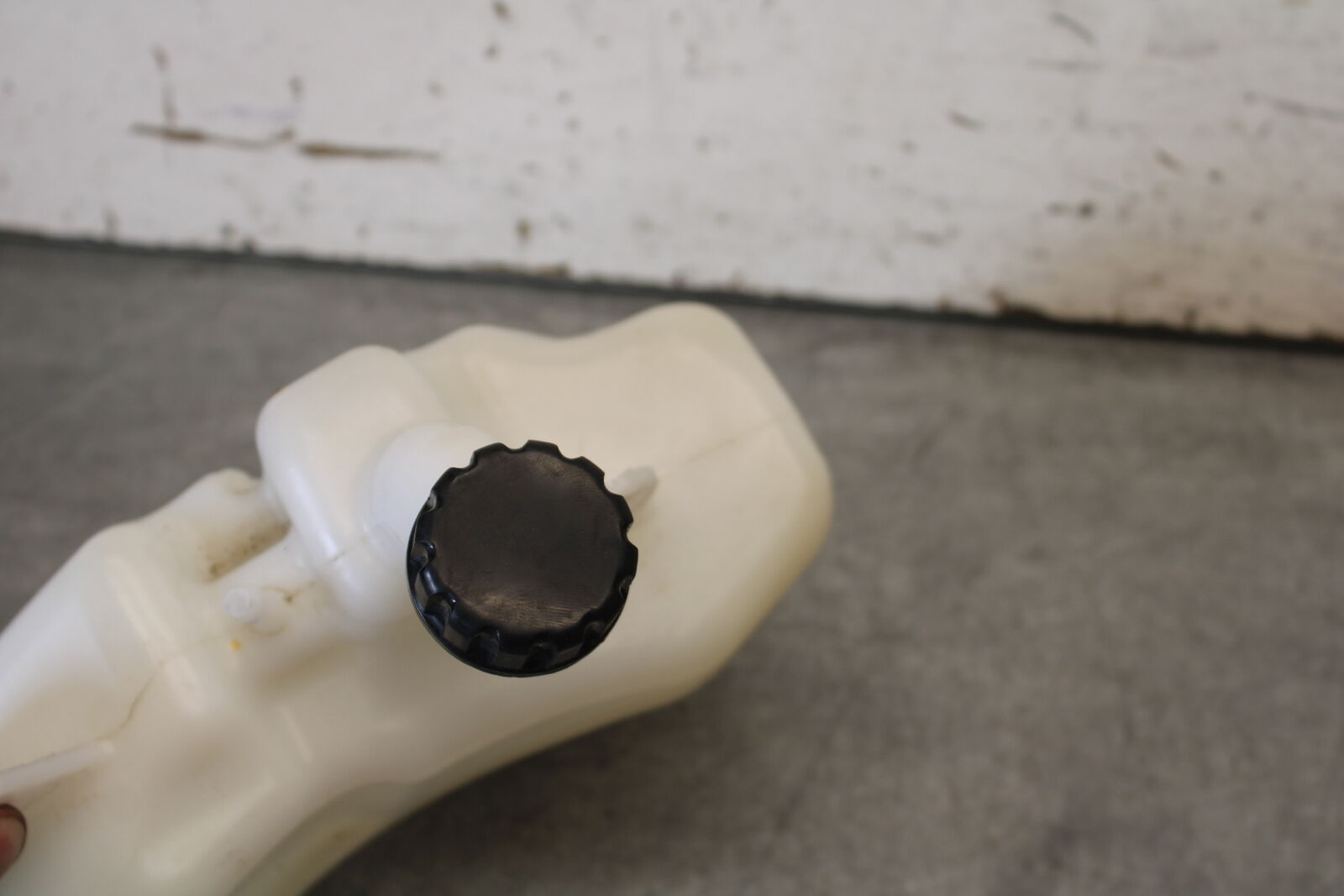 18-23 KAWASAKI NINJA 400 COOLANT WATER TANK RESERVOIR BOTTLE BB679