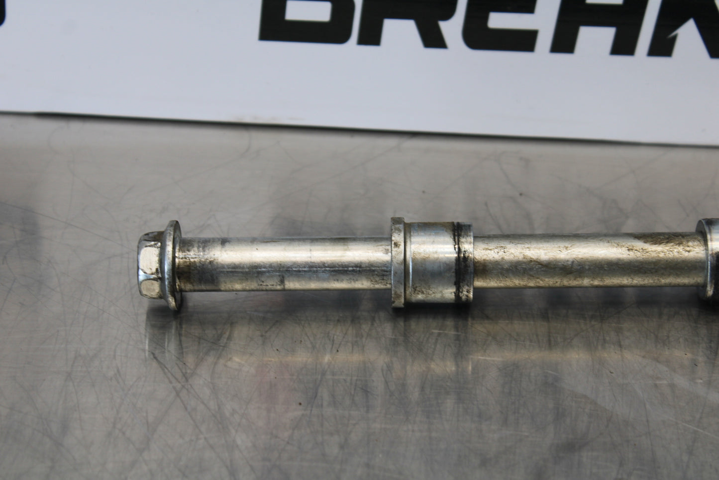 09-15 YAMAHA FZ6R FRONT WHEEL RIM AXLE PIVOT BOLT BB161