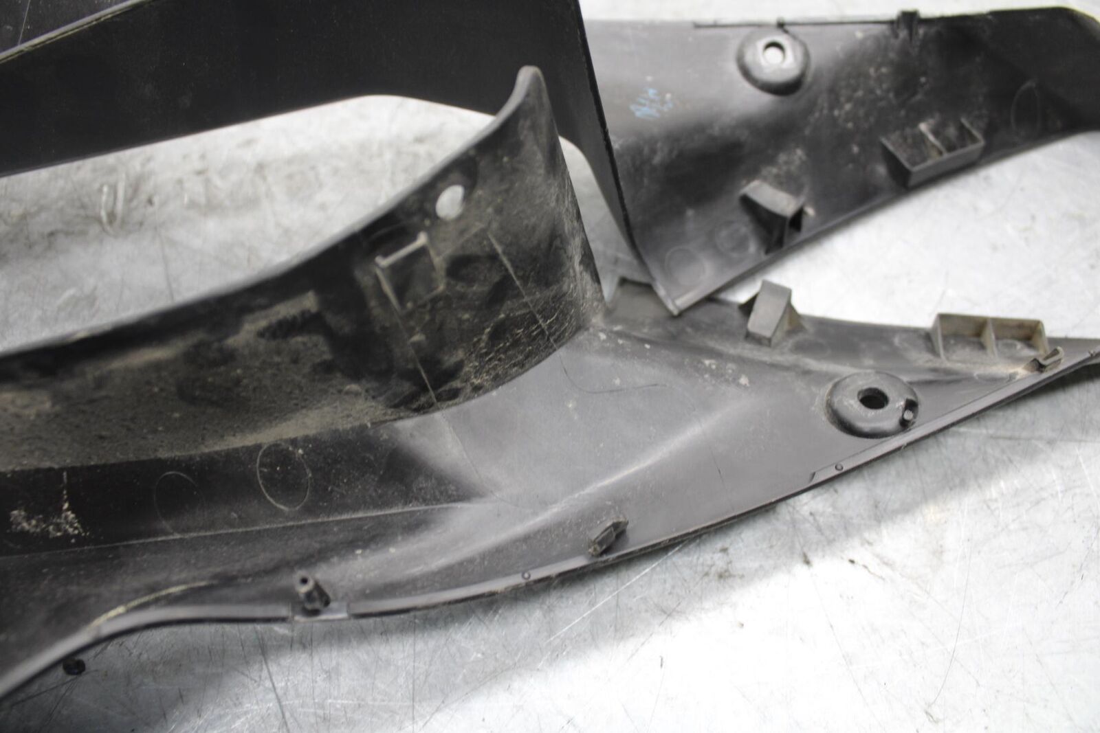2015 Yamaha YZF R3 RIGHT LEFT FRONT DUCT COVERS PANELS COWLS BB526