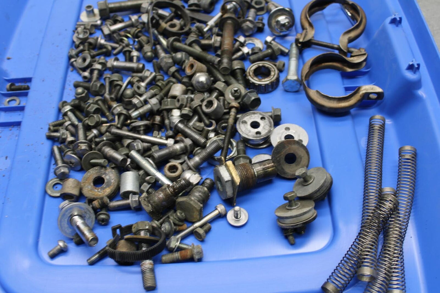 93-07 YAMAHA VMAX 1200 MISCELLANEOUS BOLTS HARDWARE MOTOR BB634