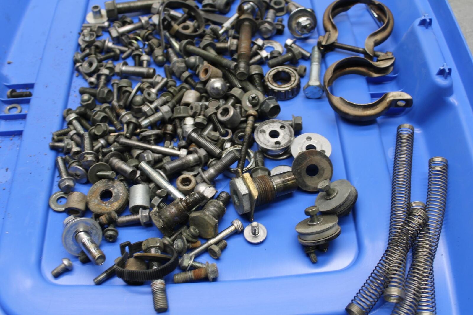 93-07 YAMAHA VMAX 1200 MISCELLANEOUS BOLTS HARDWARE MOTOR BB634