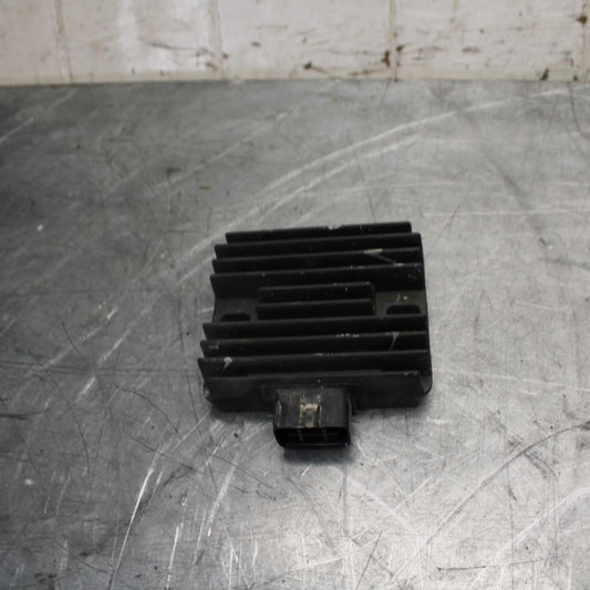 2007 Yamaha YZF R6 RECTIFIER VOLTAGE REGULATOR 4XY-81960-00-00 BB522