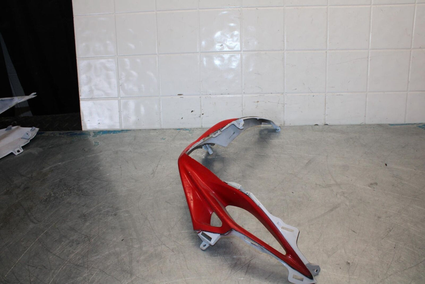 15-21 SUZUKI GSXR600 FRONT CENTER NOSE FAIRING COWL SHROUD BB437