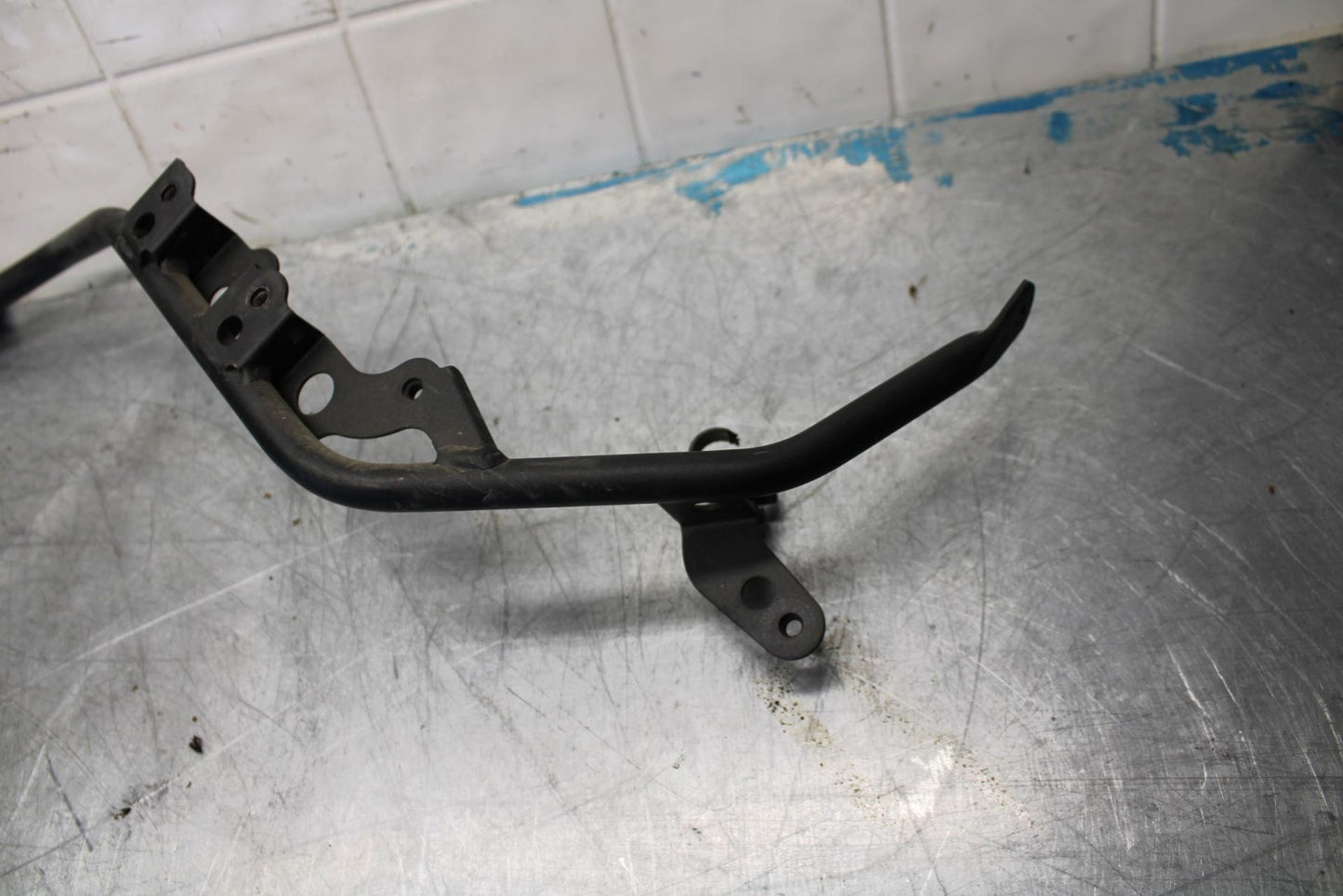 07-08 KAWASAKI CONCOURS 1400 ABS RIGHT FAIRING STAY BRACKET BB449