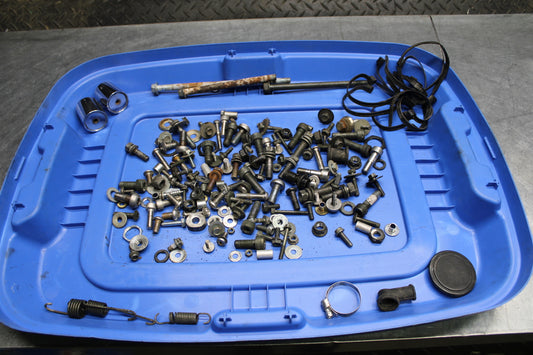 00 SUZUKI INTRUDER 1500 VL1500 MOUNTING BOLTS HARDWARE MOTOR SCREWS BB761