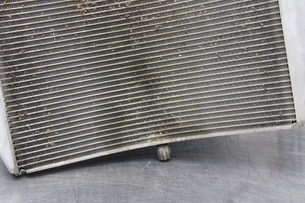 13 YAMAHA YZF R1 ENGINE RADIATOR MOTOR COOLER COOLING RADIATER BB781