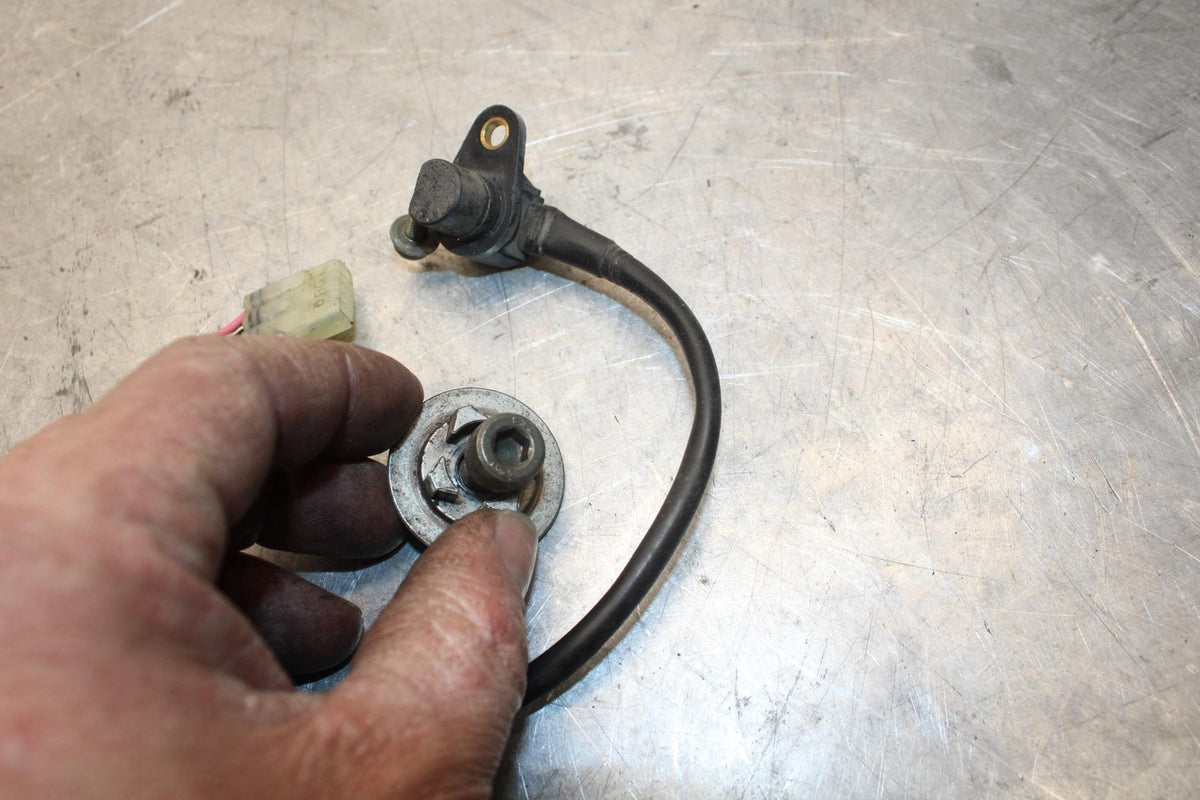 1997 Suzuki GSXR750 SPEED SPEEDOMETER SENSOR BB39