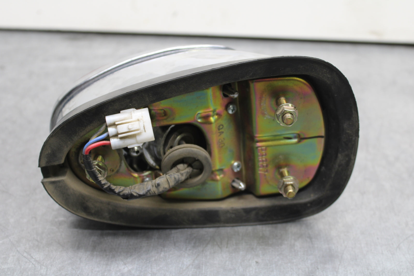 03-08 KAWASAKI VULCAN 1600 TAILLIGHT REAR TAIL BRAKE LIGHT BB123