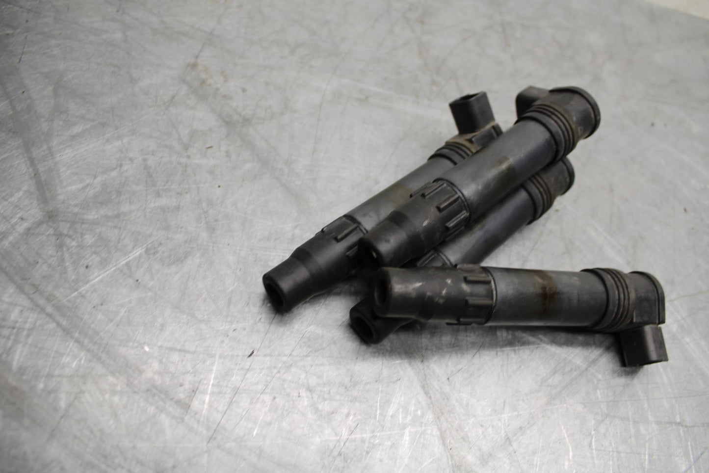 05-06 HONDA CBR600RR IGNITION COILS COIL SPARK PLUG CAPS 30700-MEE-641 BB479