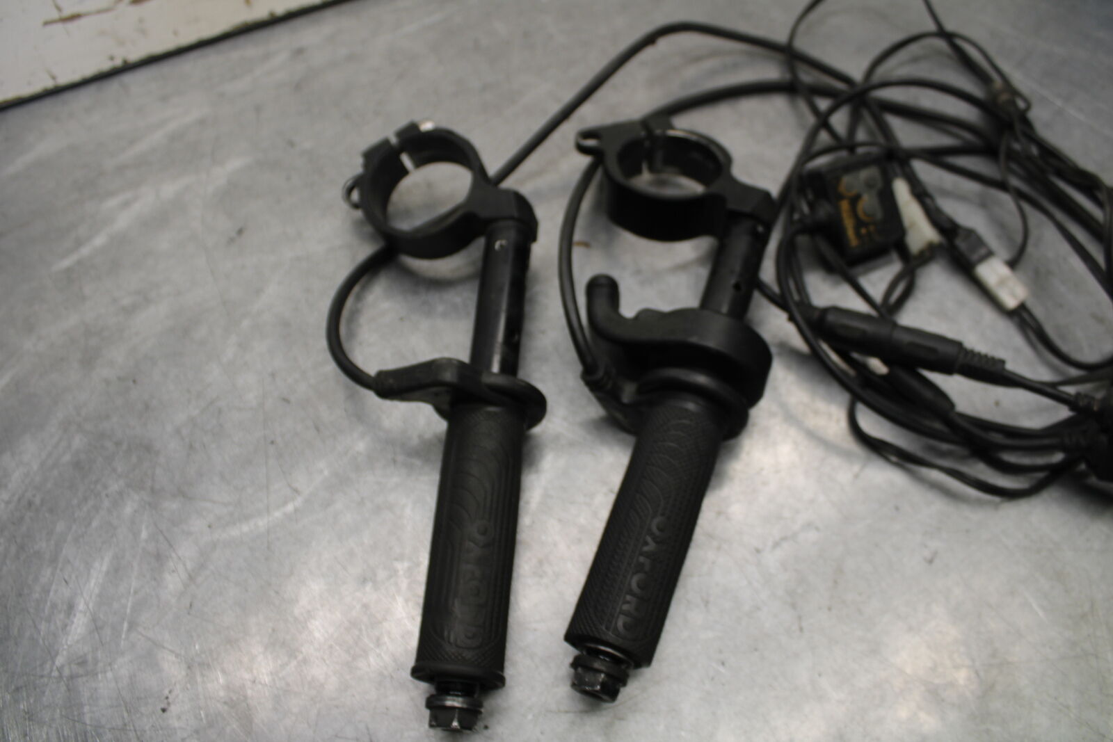 09-12 KAWASAKI NINJA ZX6R LEFT RIGHT CLIP ON PAIR SET 46003-0163 BB656