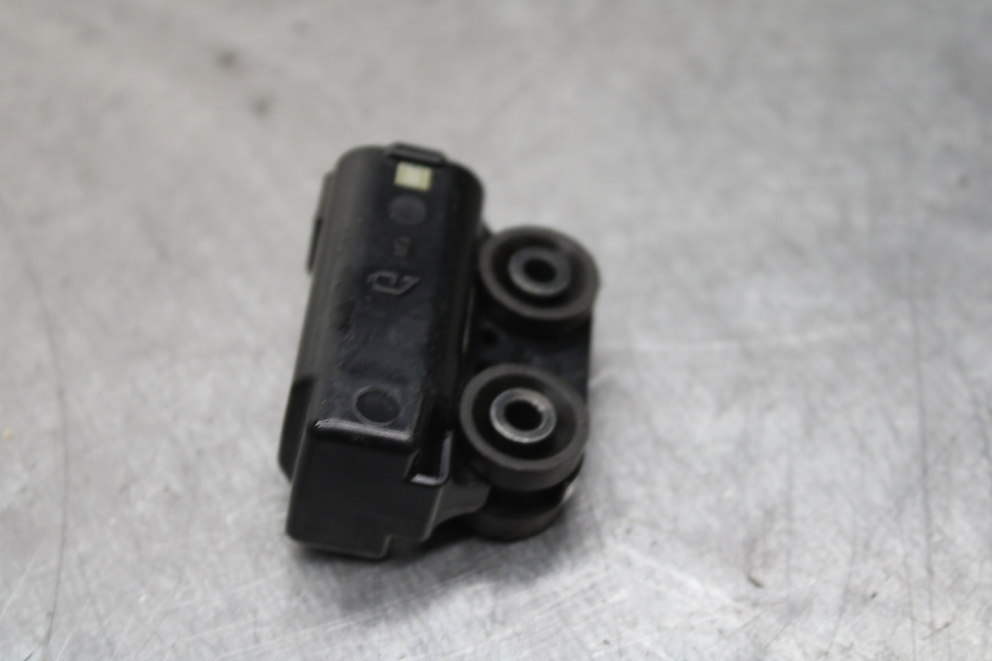 08-16 YAMAHA YZF R6 TIP OVER BANK ANGLE CRASH SENSOR SWITCH  BB131